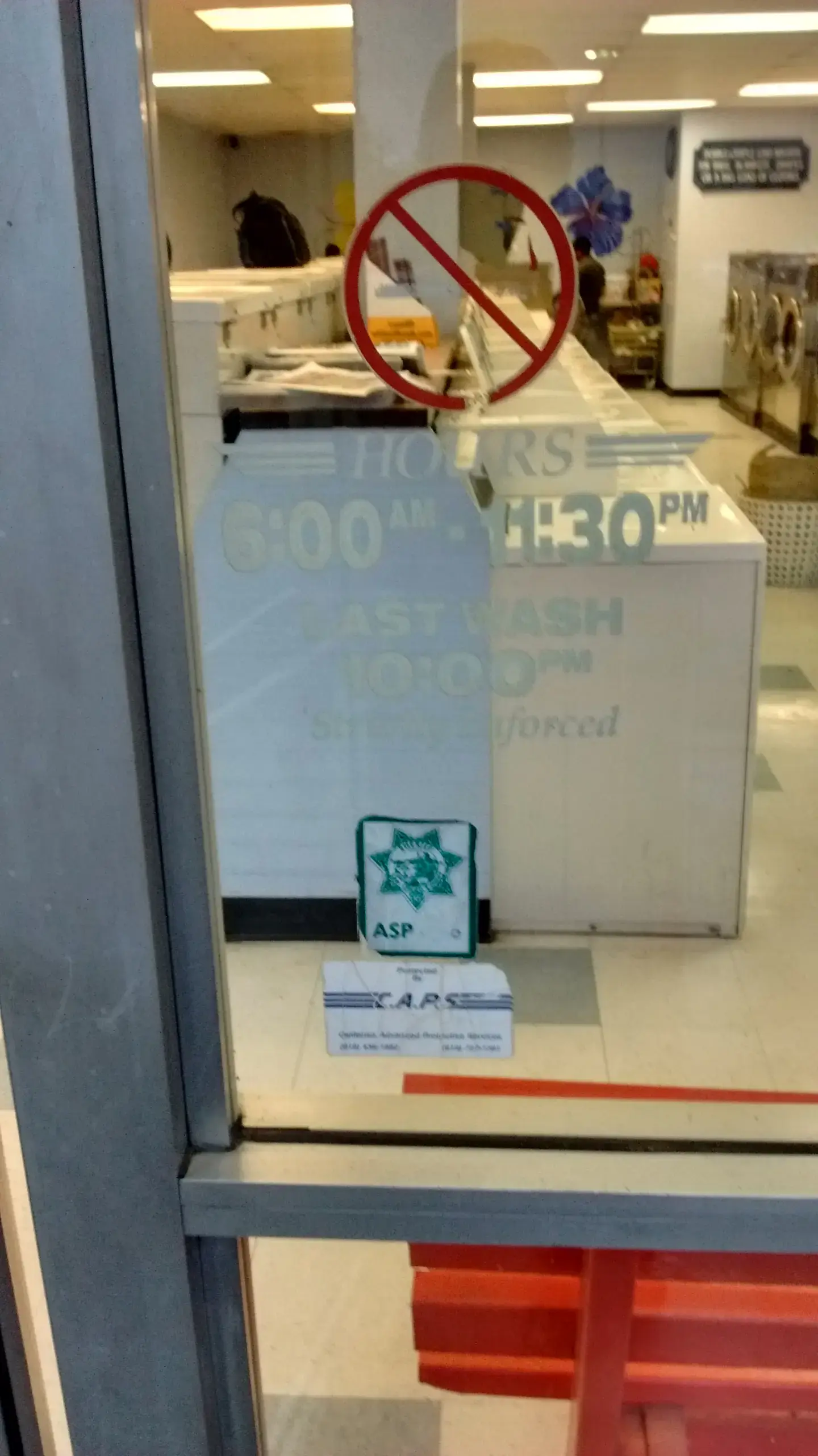 LaunderLand Coin-Op Laundry - Image 12