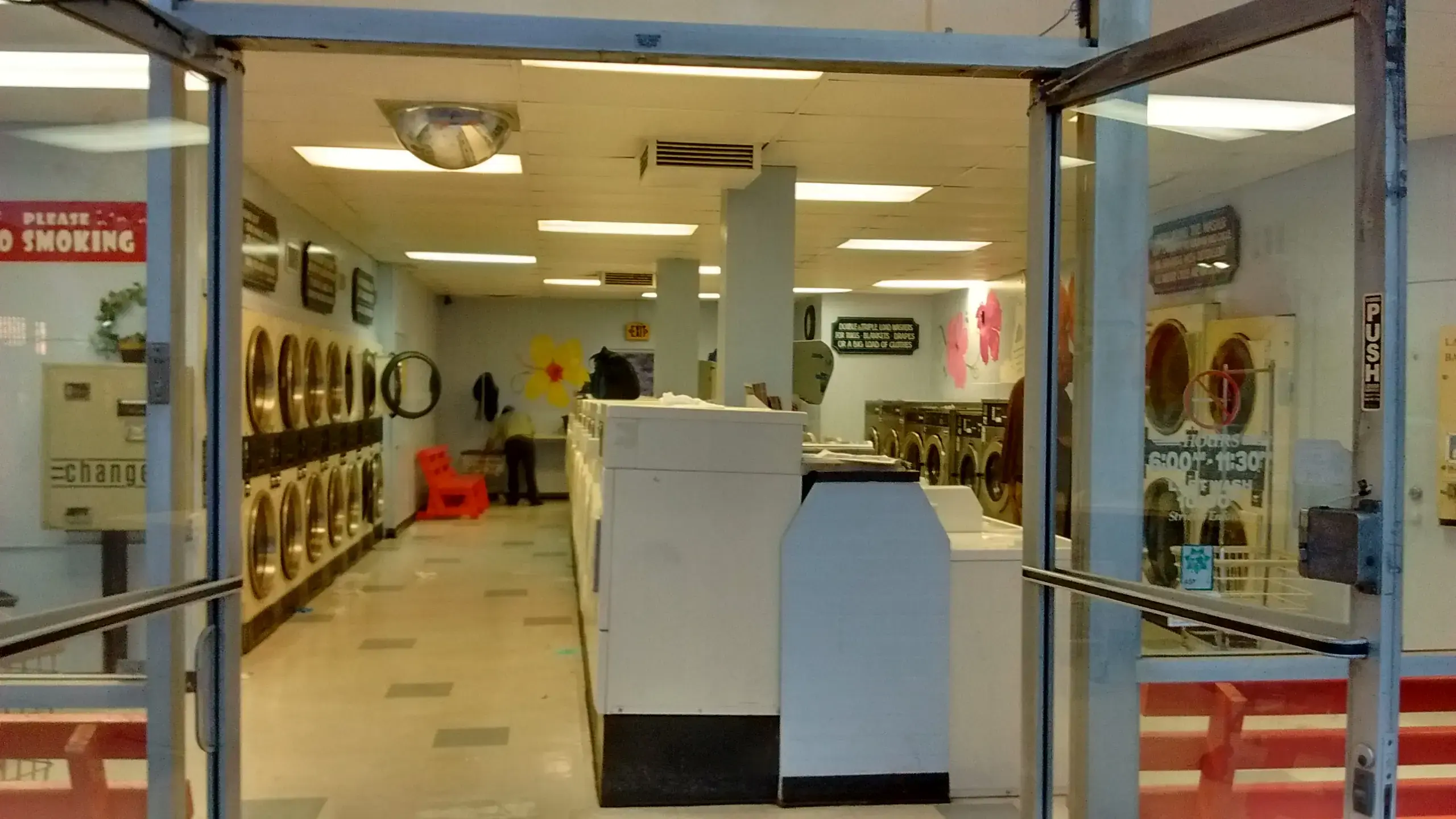 LaunderLand Coin-Op Laundry - Image 3