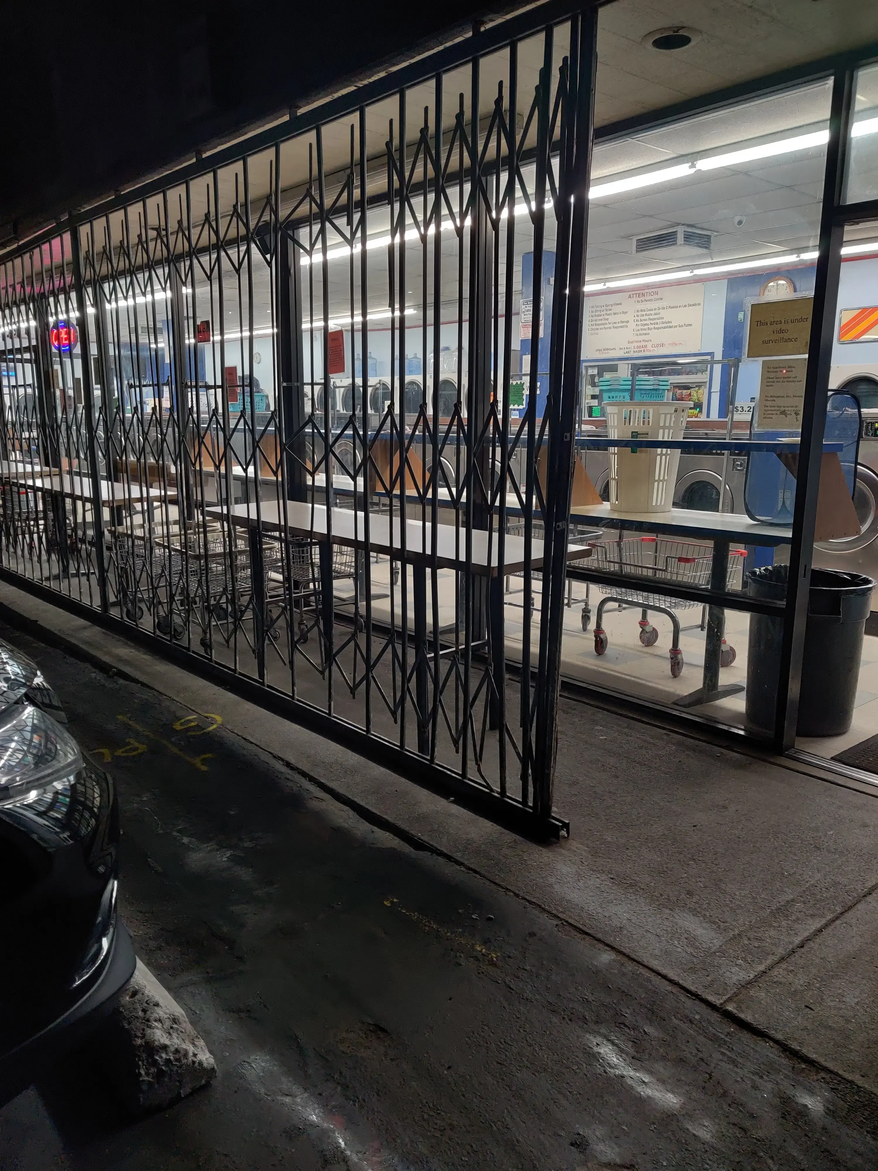 Launderland Coin Op Laundry thumbnail 3