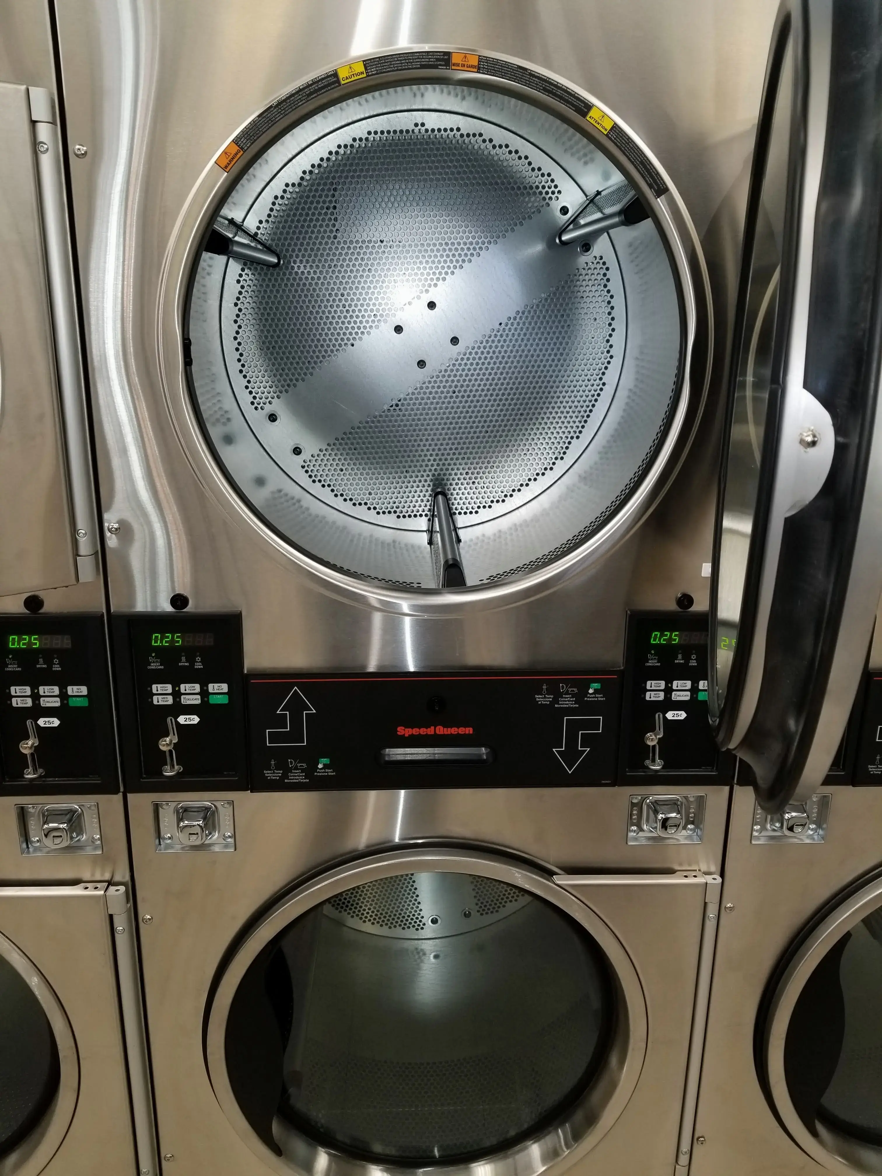 Launderland Laundromat & Wash and Fold thumbnail 16