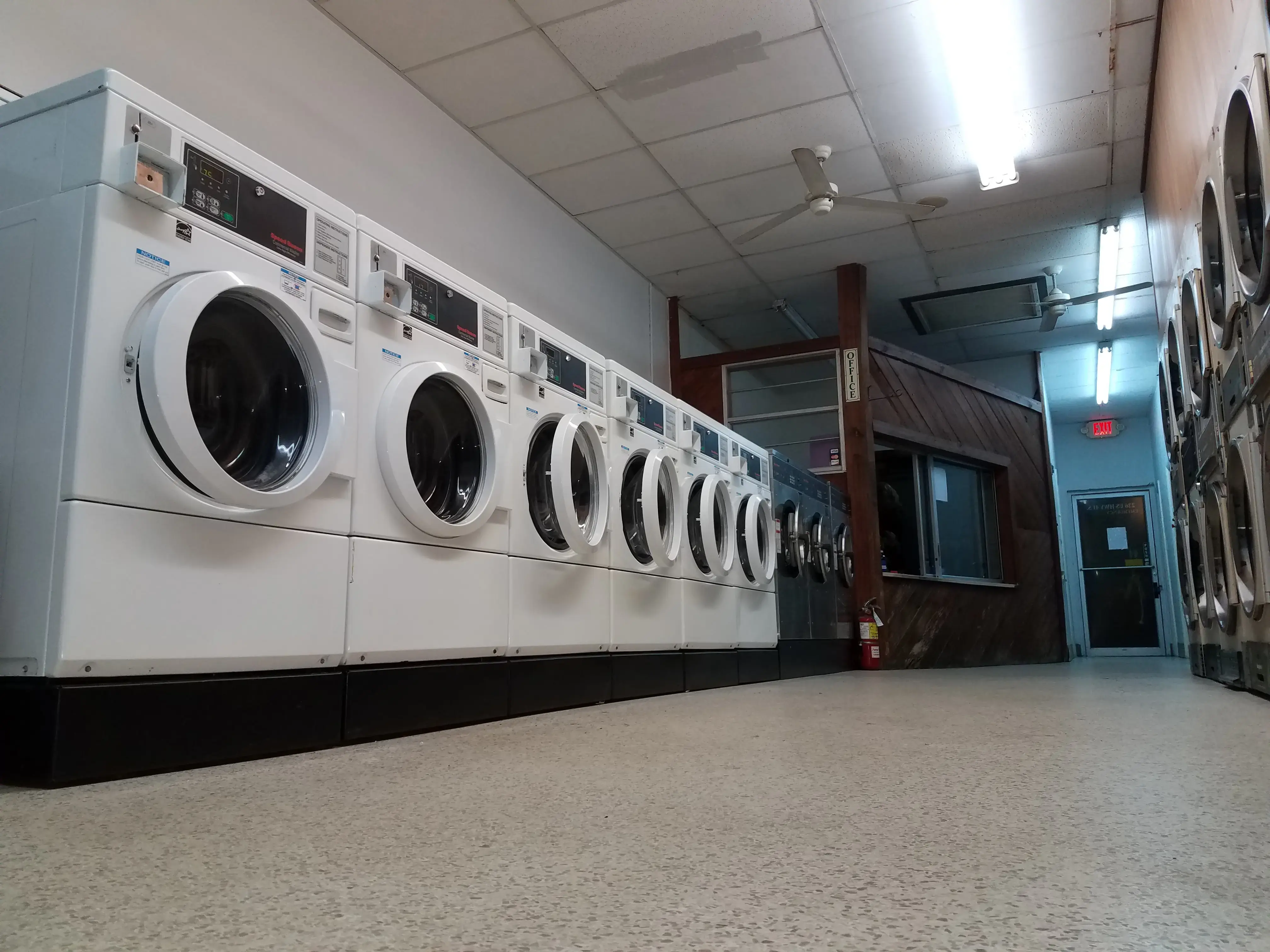 Launderland of Citrus/ Laundry Solutions thumbnail 1