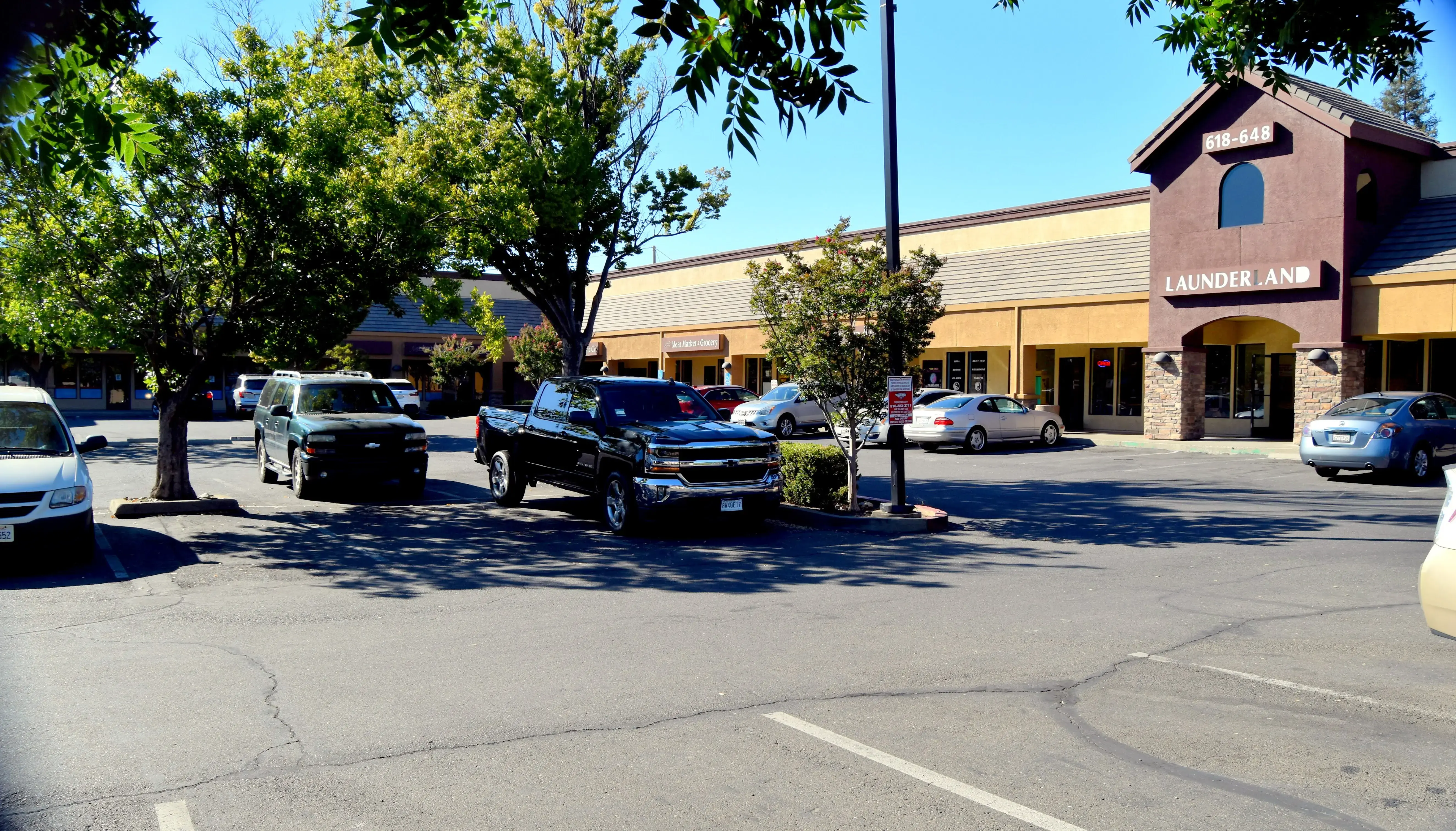 Launderland Of Folsom - Image 20