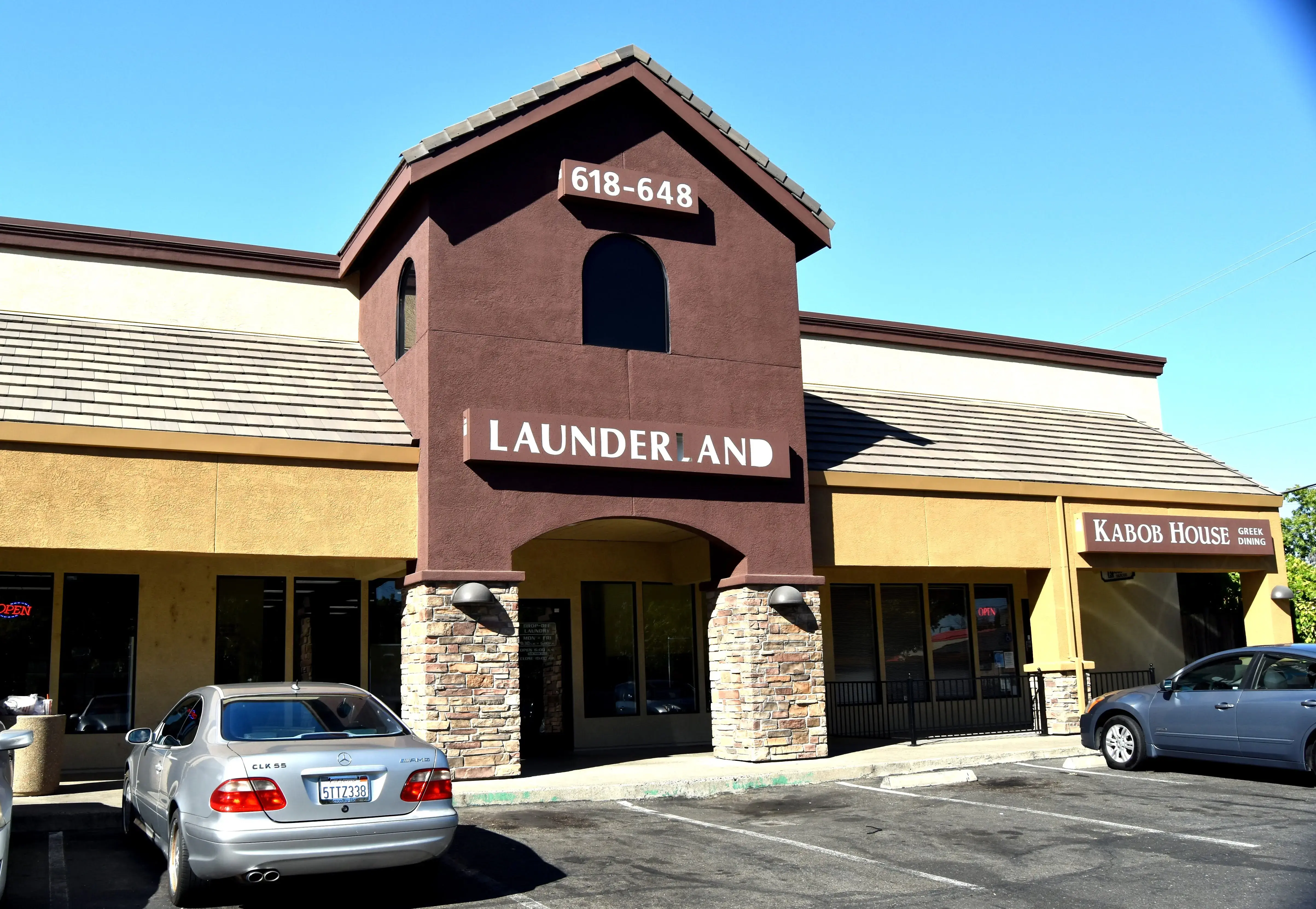 Launderland Of Folsom - Image 5