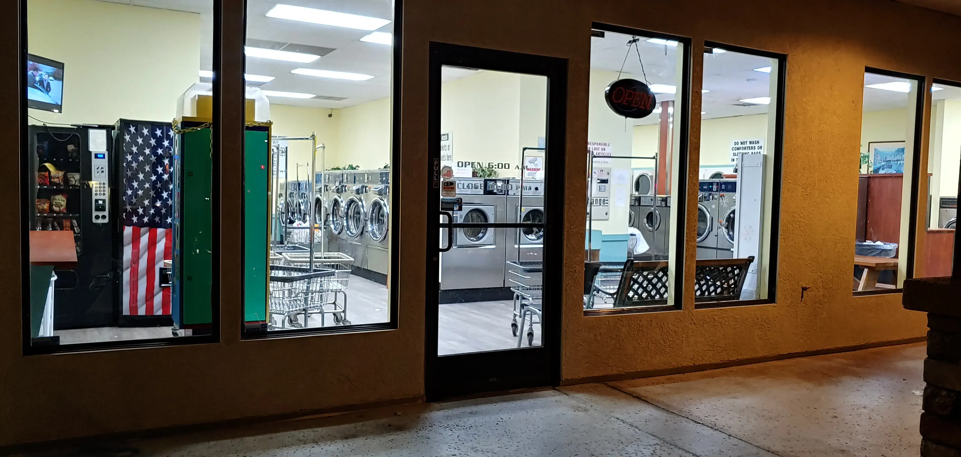 Launderland Of Folsom - Image 11