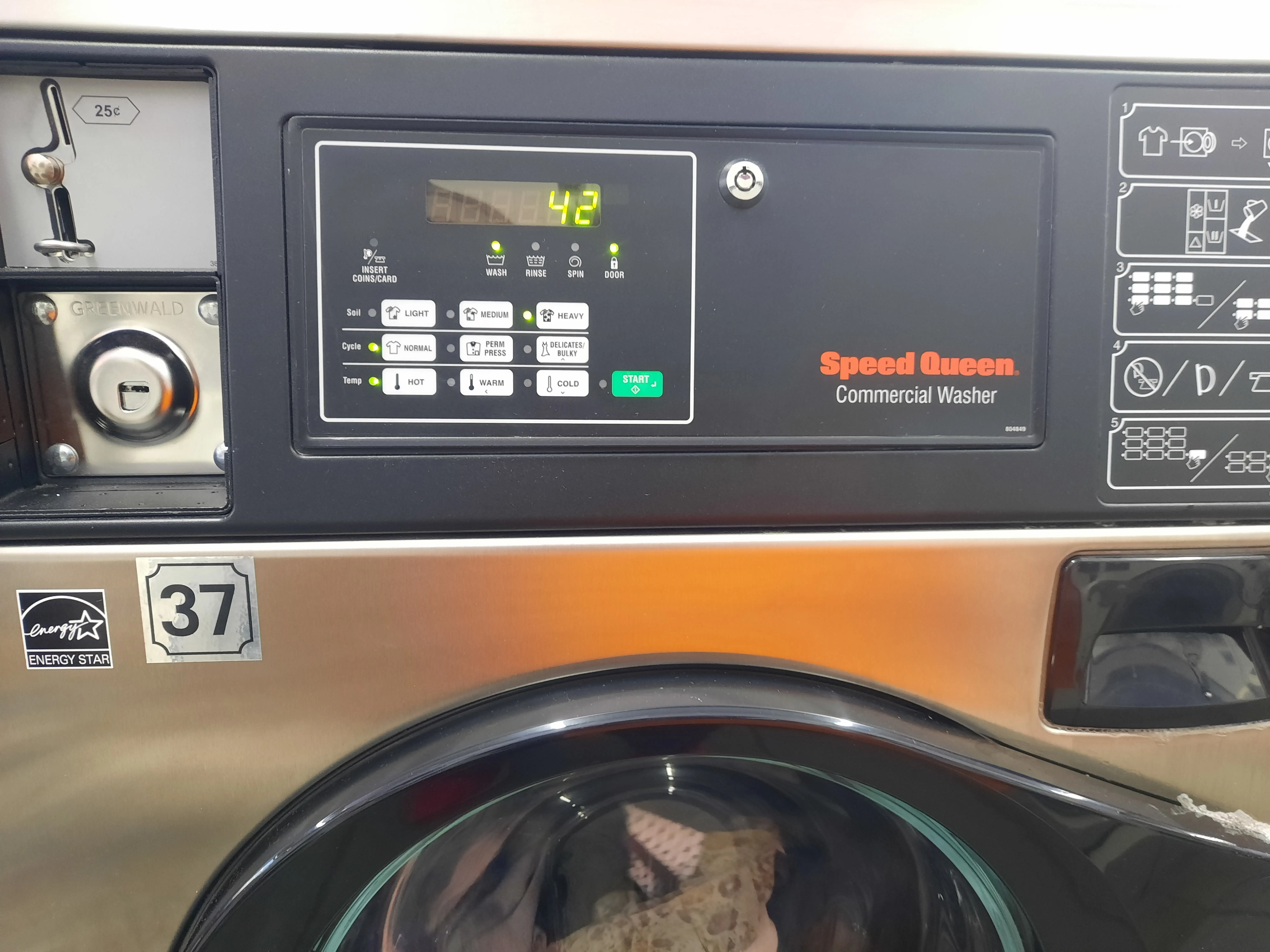 Launderland-The Dry Cleaners thumbnail 4