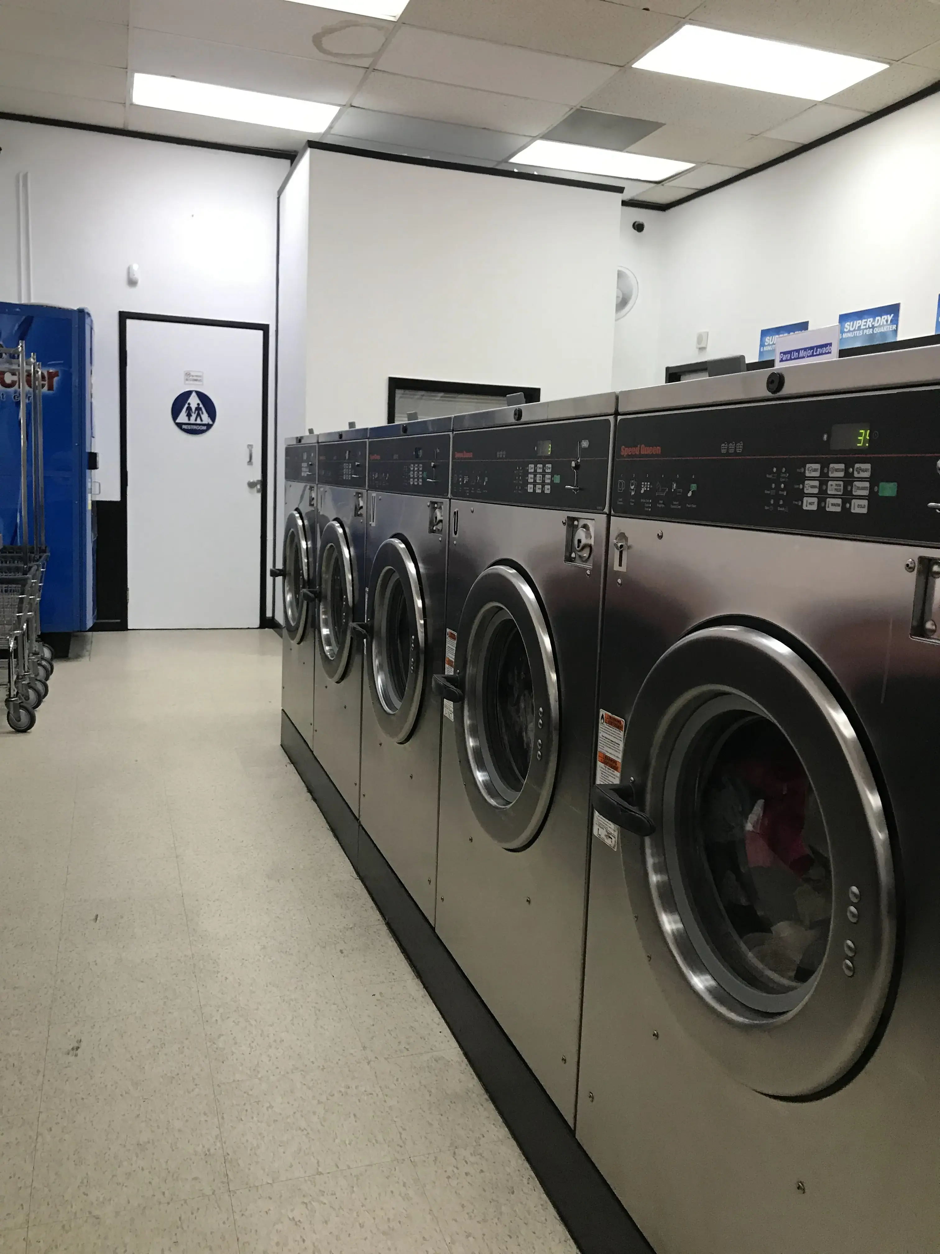 Launderland Vista Park - Image 18