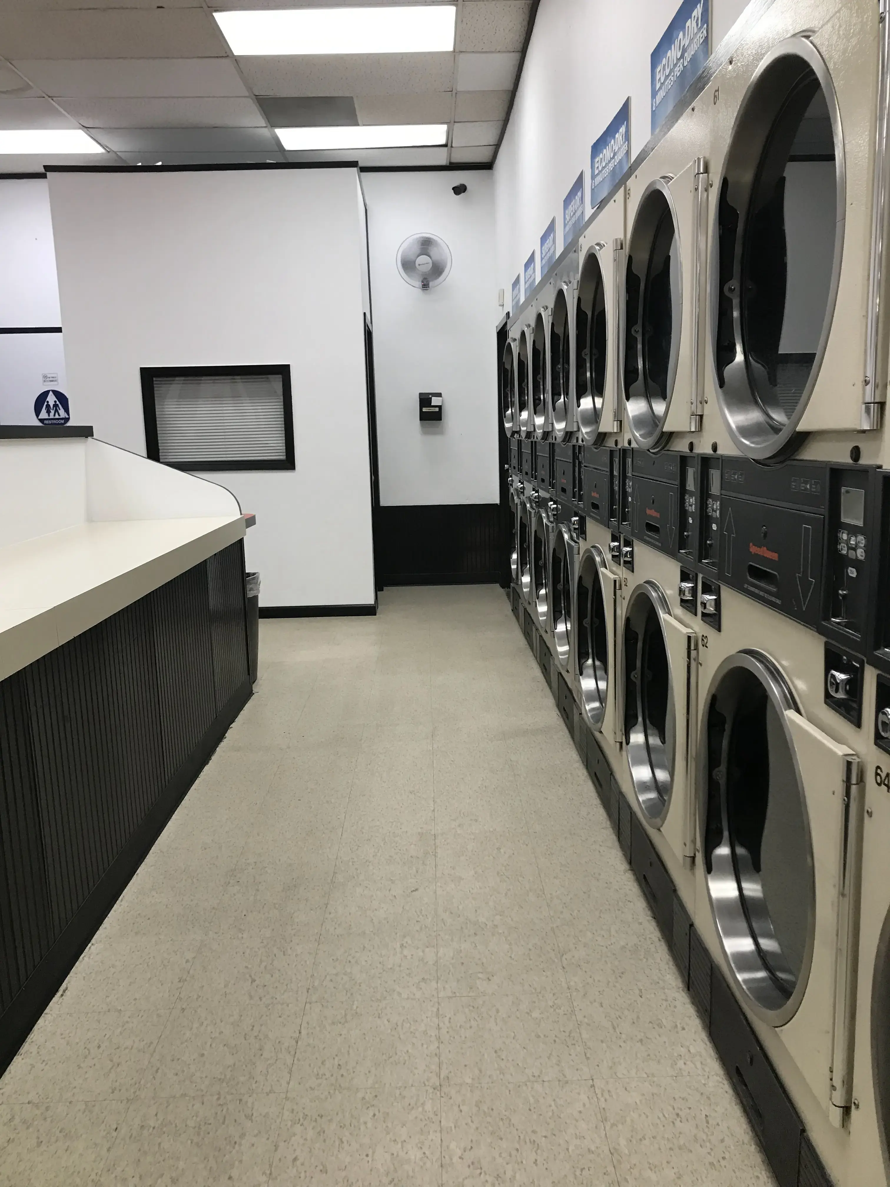 Launderland Vista Park - Image 8