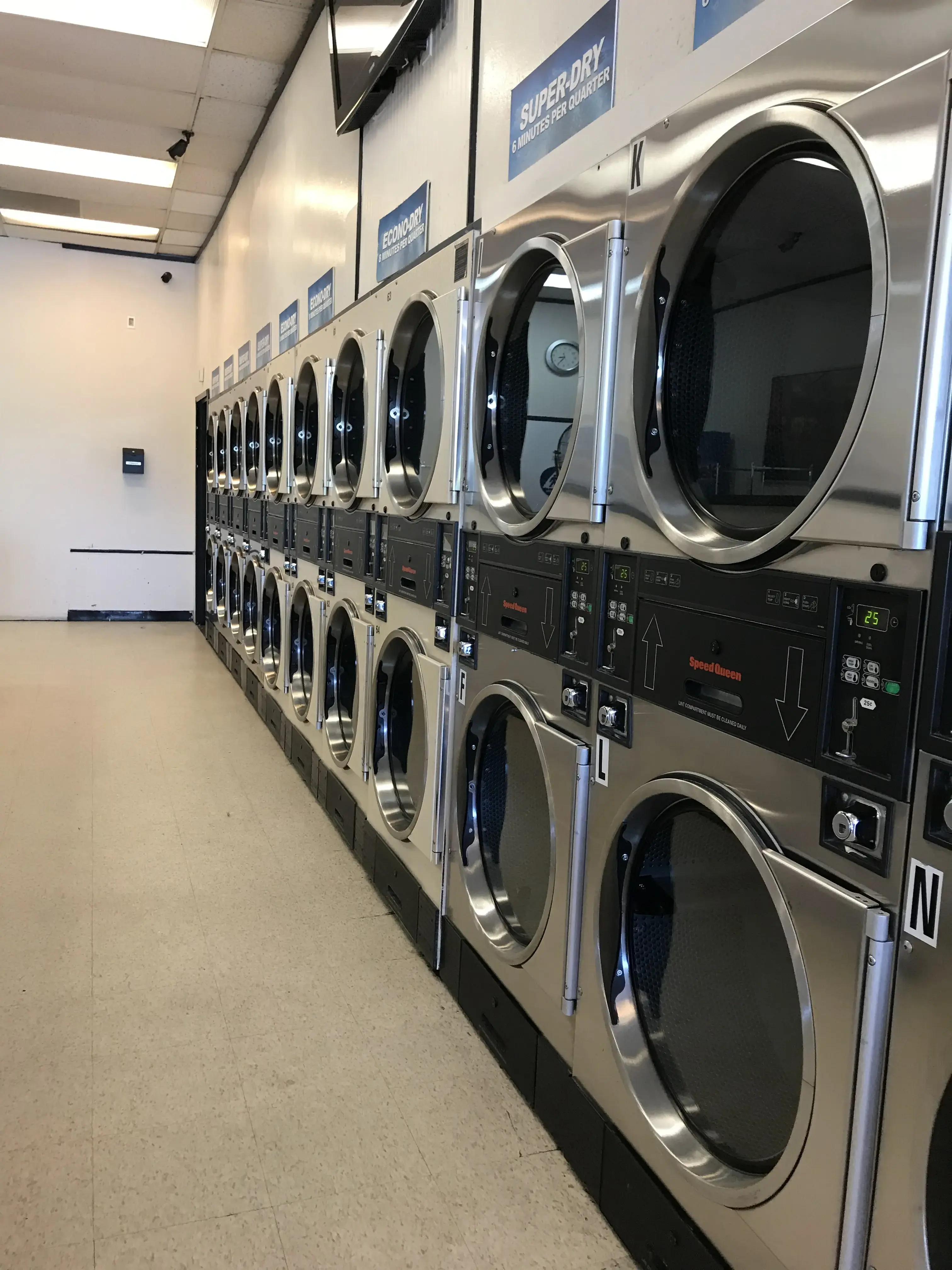 Launderland Vista Park - Image 9