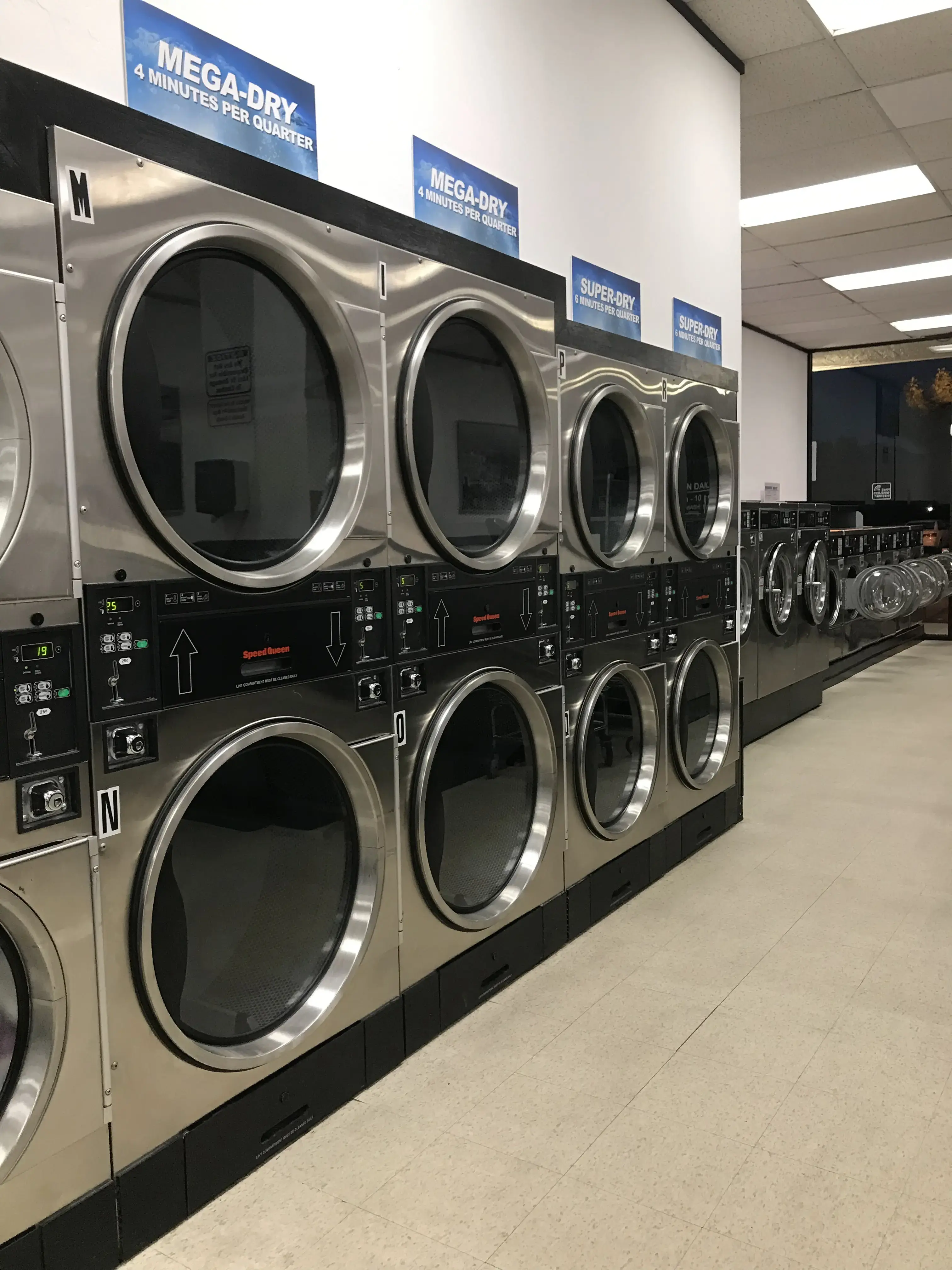 Launderland Vista Park - Image 12