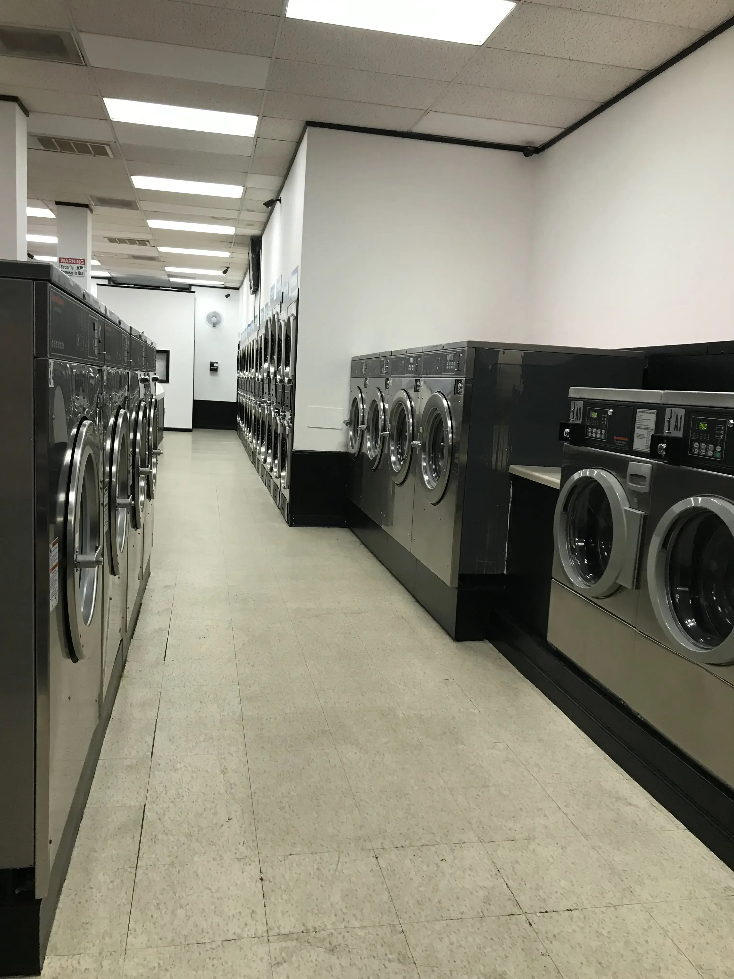 Launderland Vista Park - Image 13