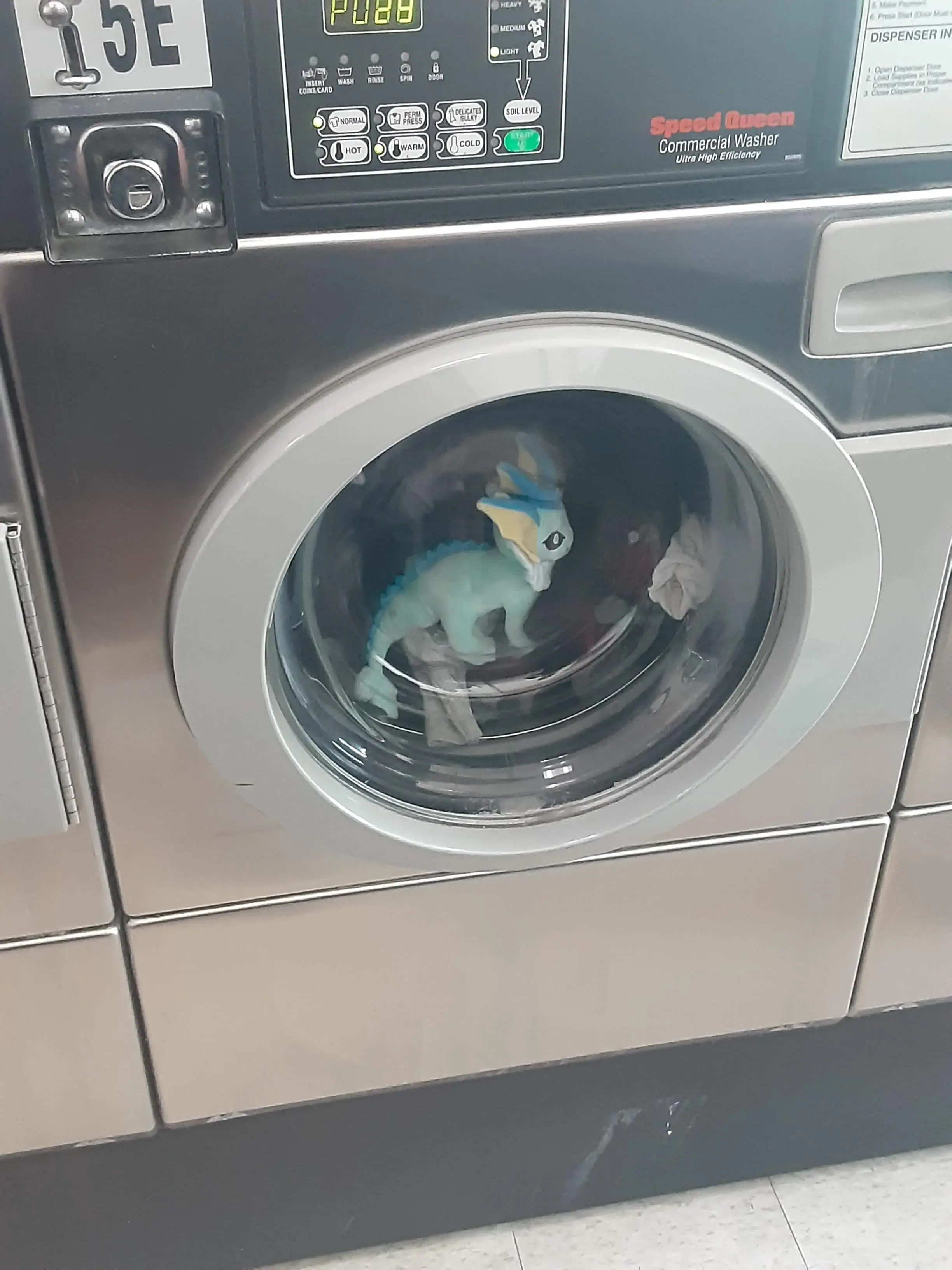 Launderland Vista Park thumbnail 4