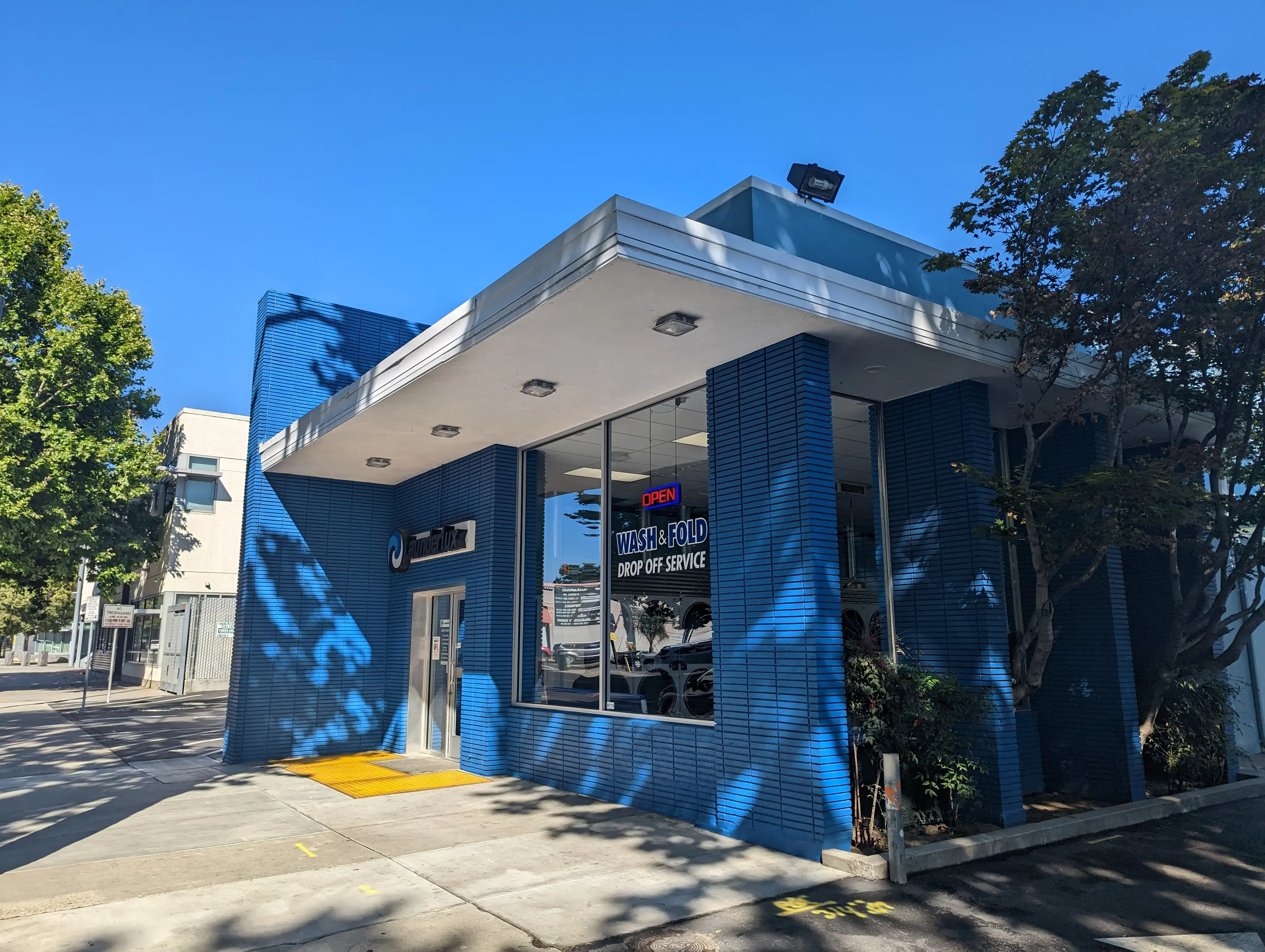 Launderlux thumbnail 3