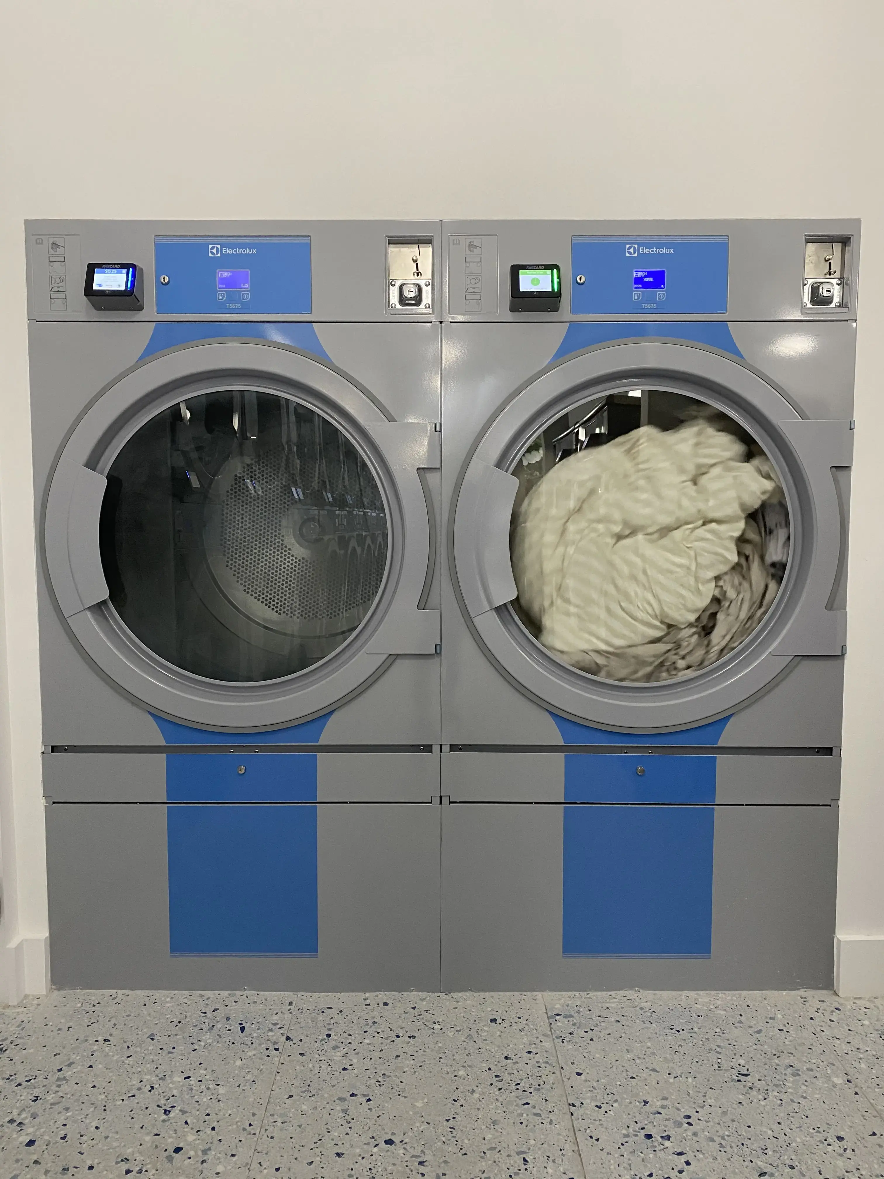 Laundré | Dry Cleaners & Laundromat thumbnail 2