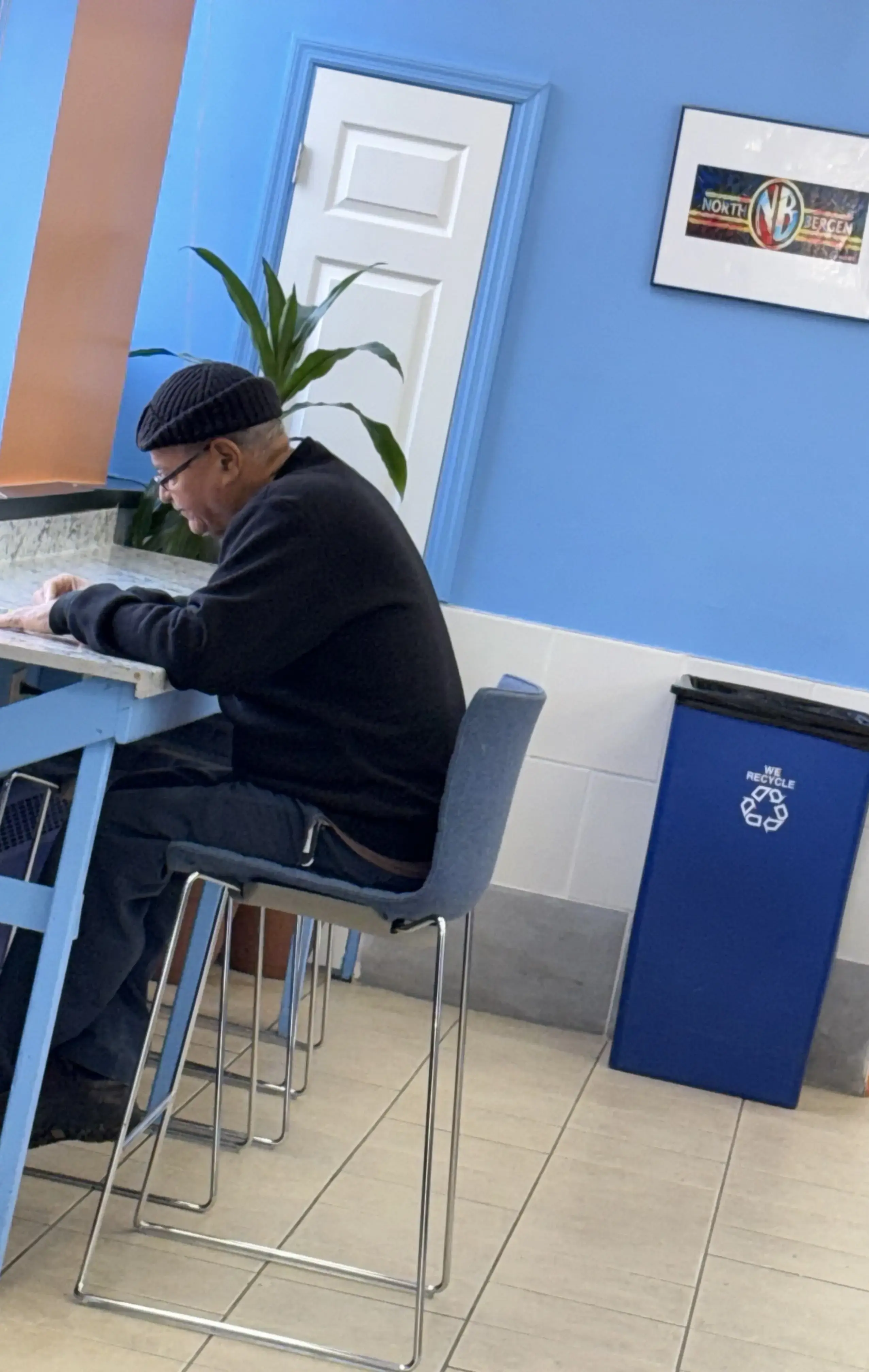 LaundraKing Laundromat thumbnail 5