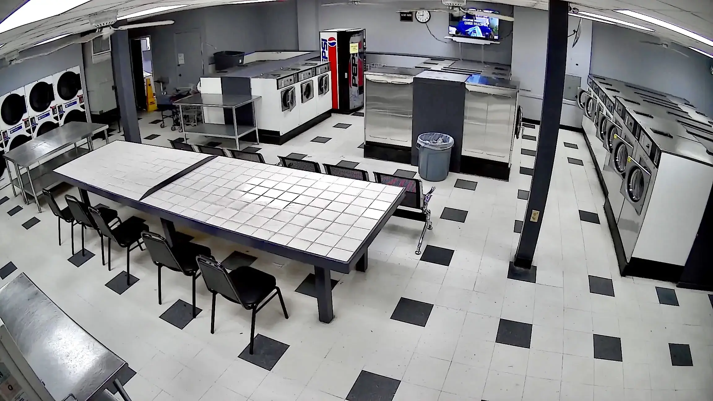 Laundramagic Coin Laundry - Image 4