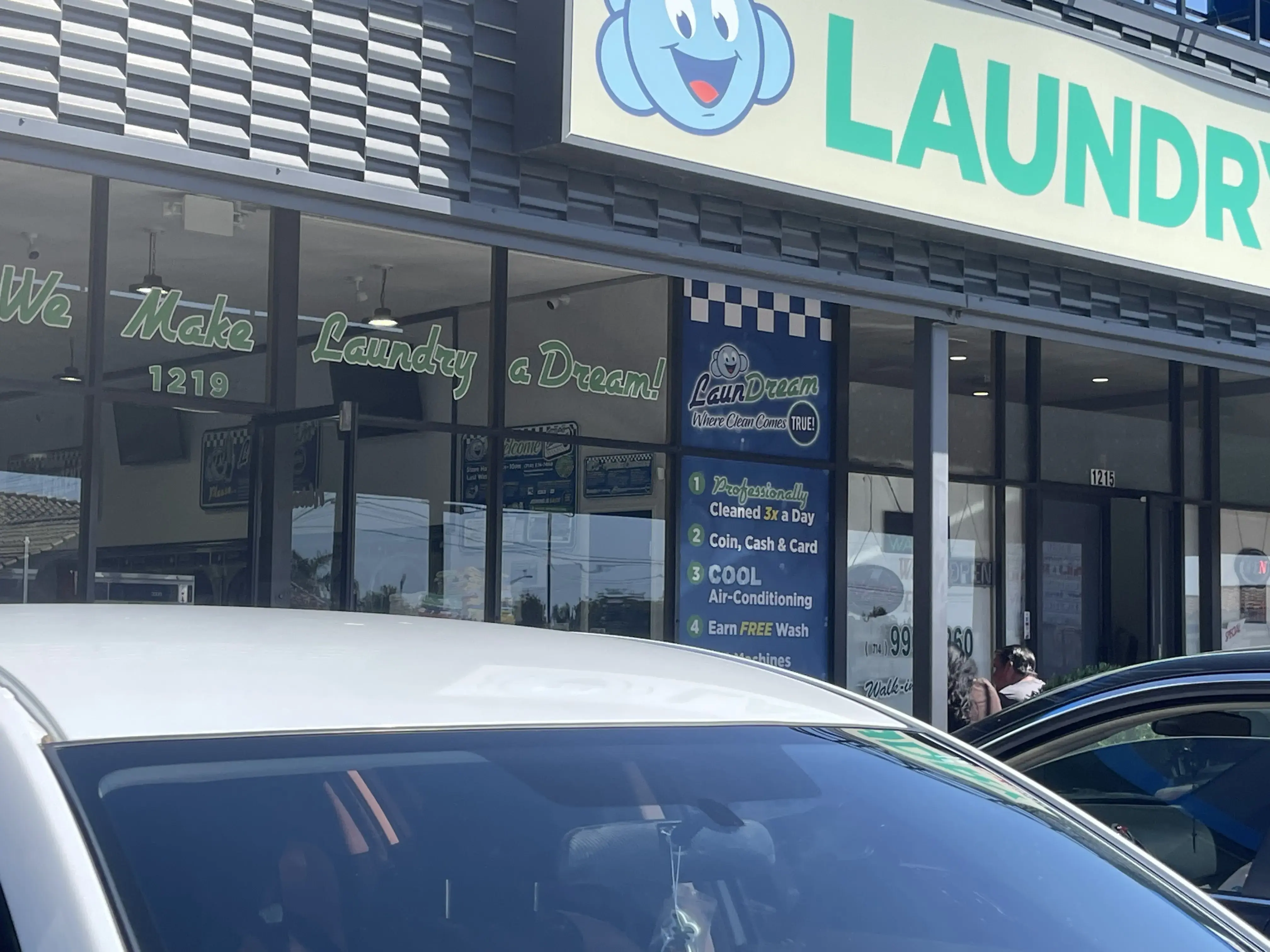 LaunDream Laundry Placentia thumbnail 4
