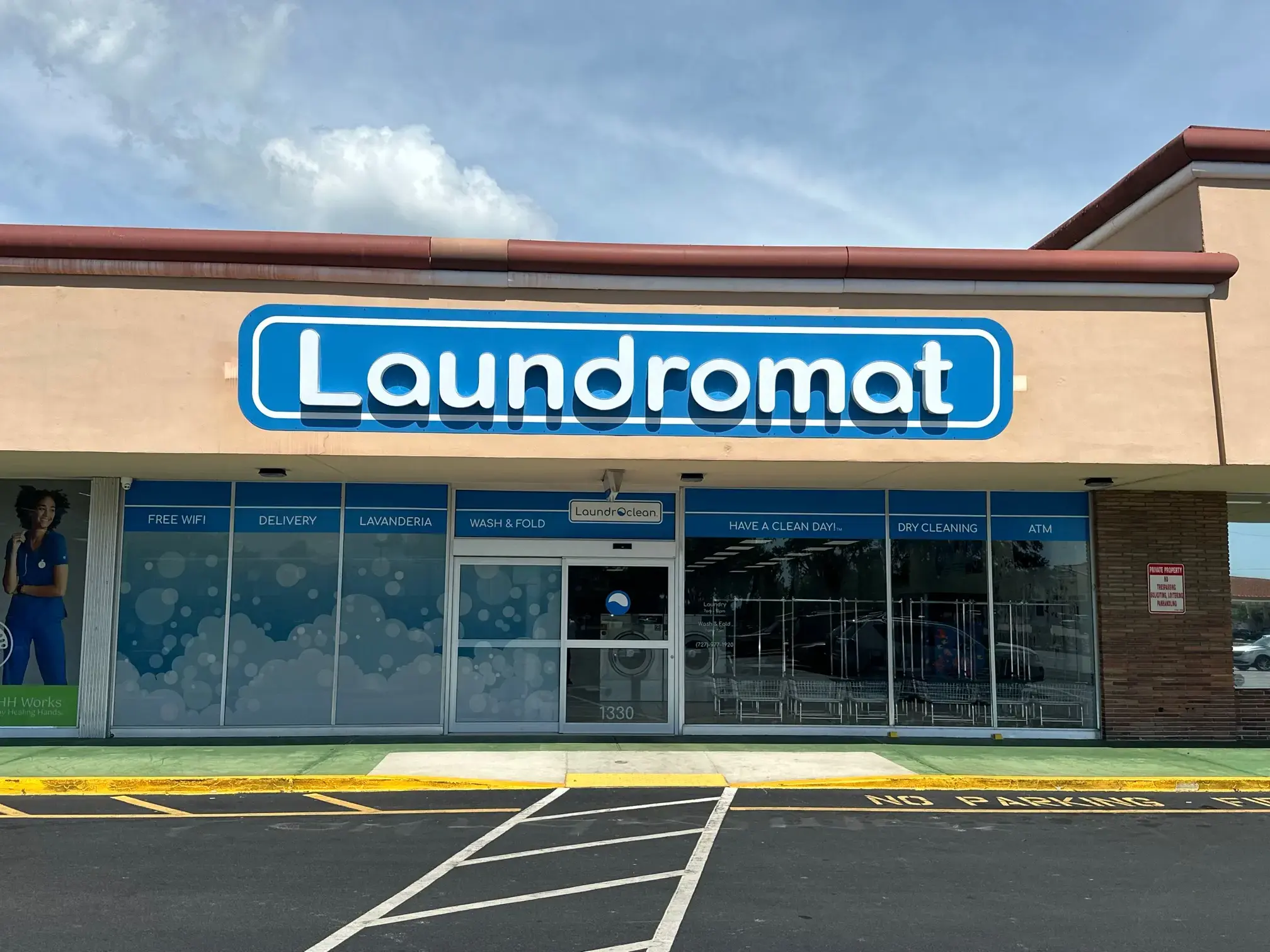 LaundrOclean Laundromat thumbnail 6