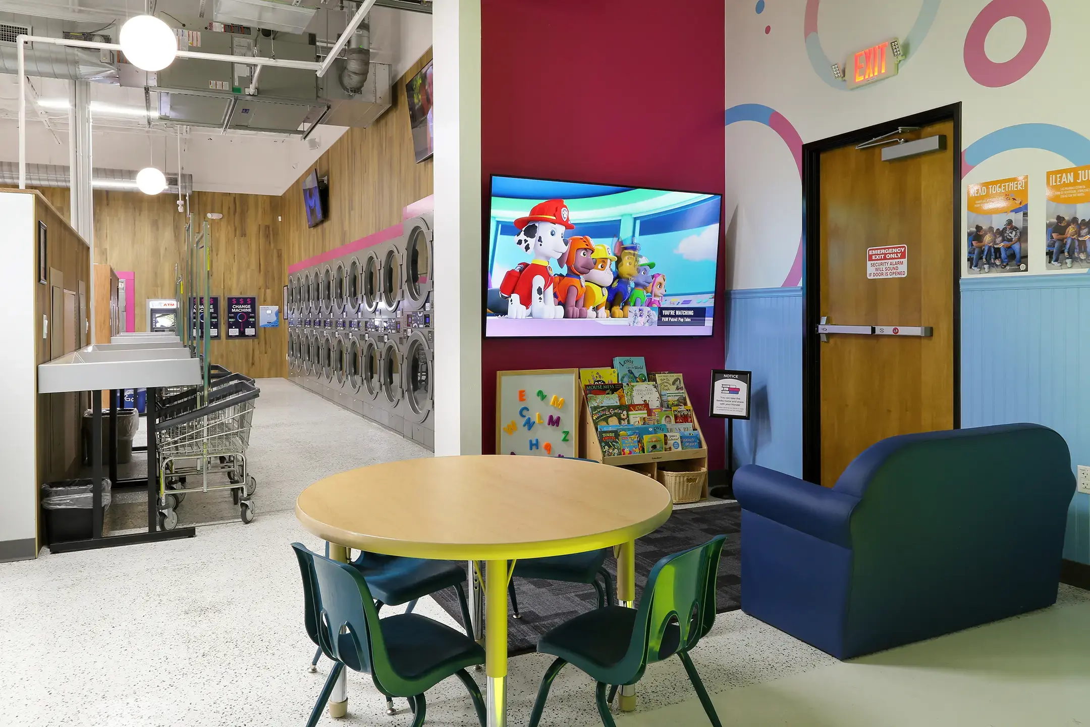 LaundroLab Laundromat thumbnail 5