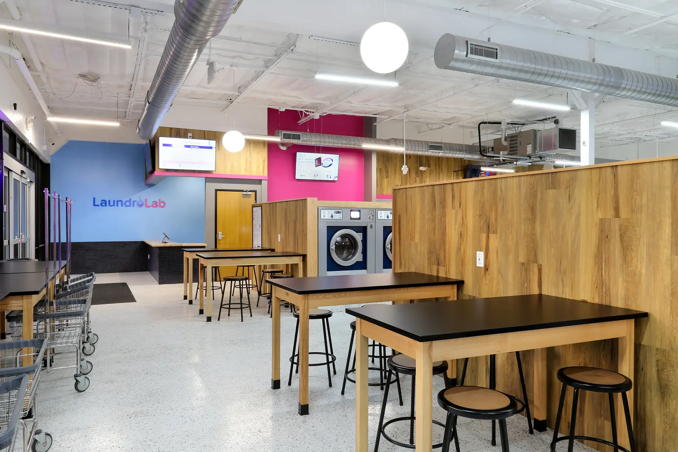 LaundroLab Laundromat - Image 3