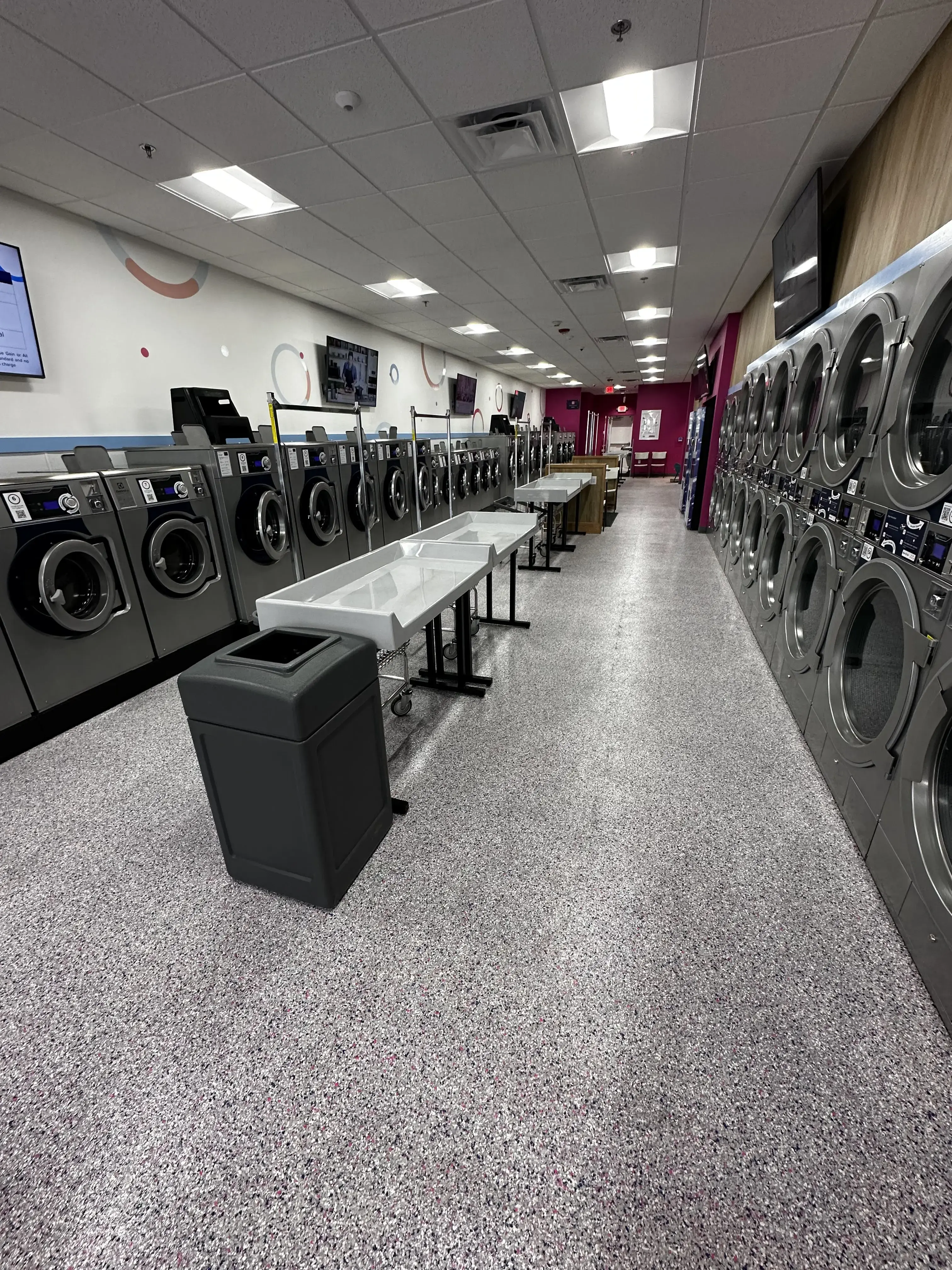 LaundroLab Laundromat thumbnail 12