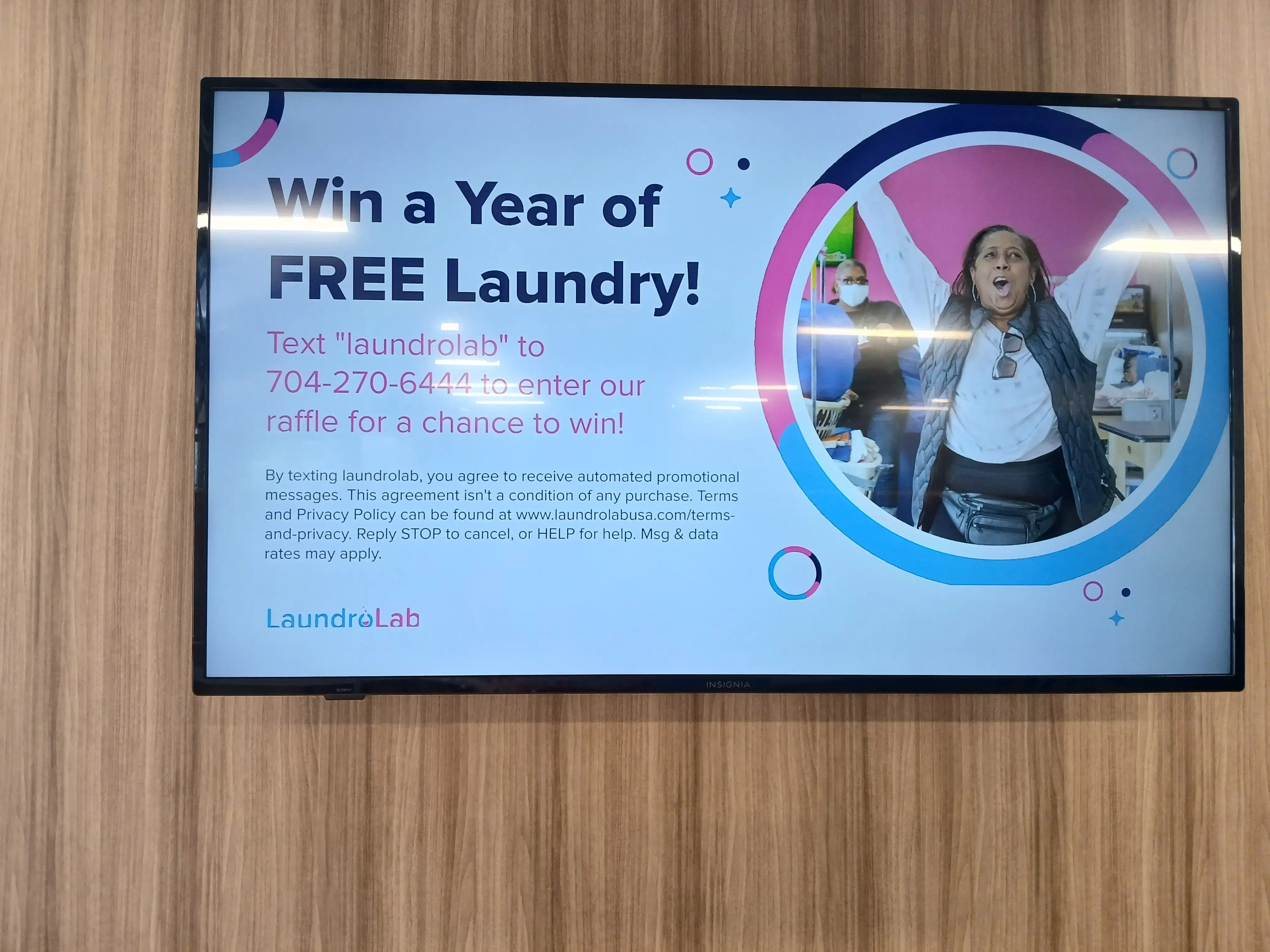 LaundroLab Laundromat thumbnail 13