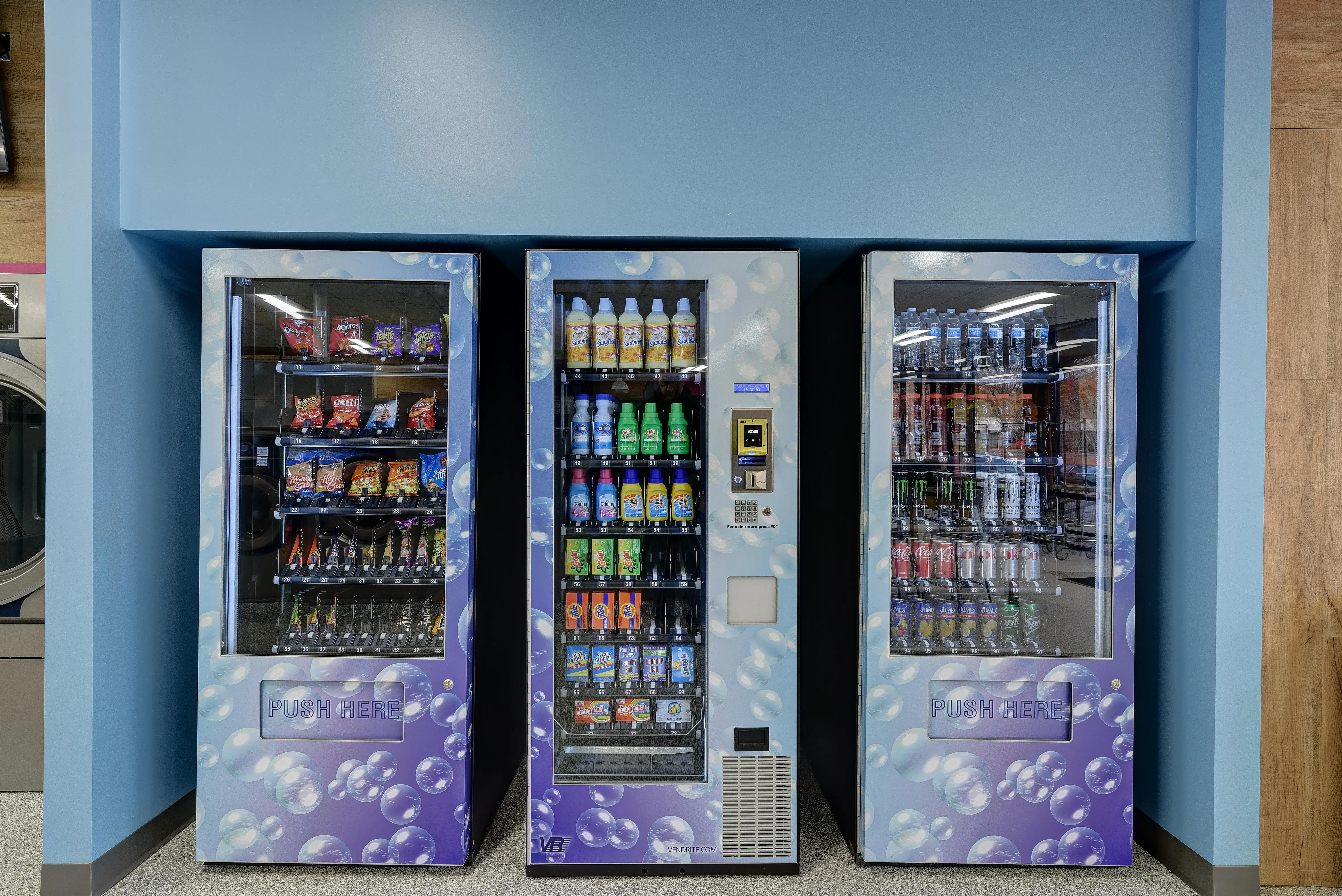 LaundroLab Laundromat - Image 8