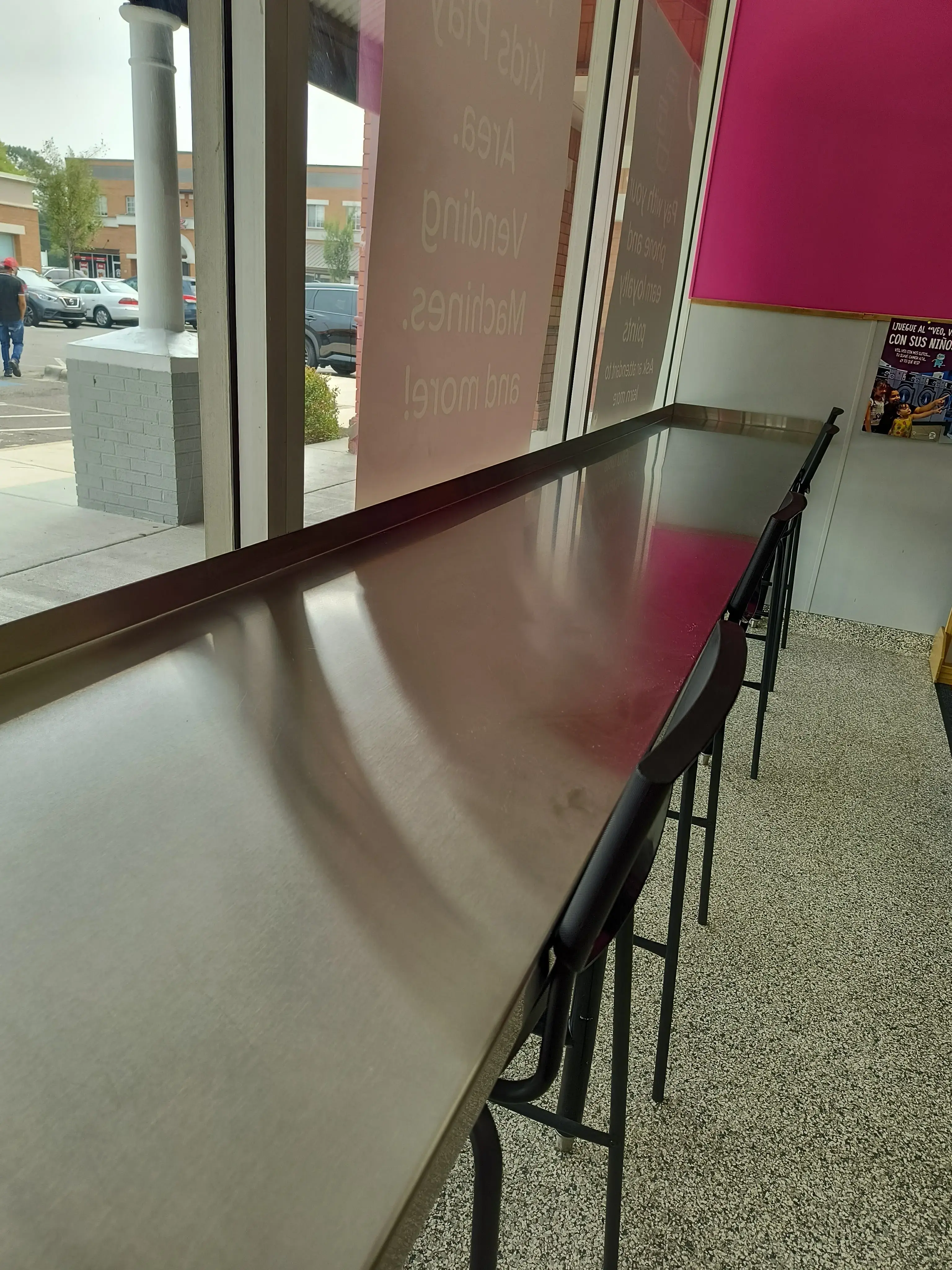 LaundroLab Laundromat - Image 18