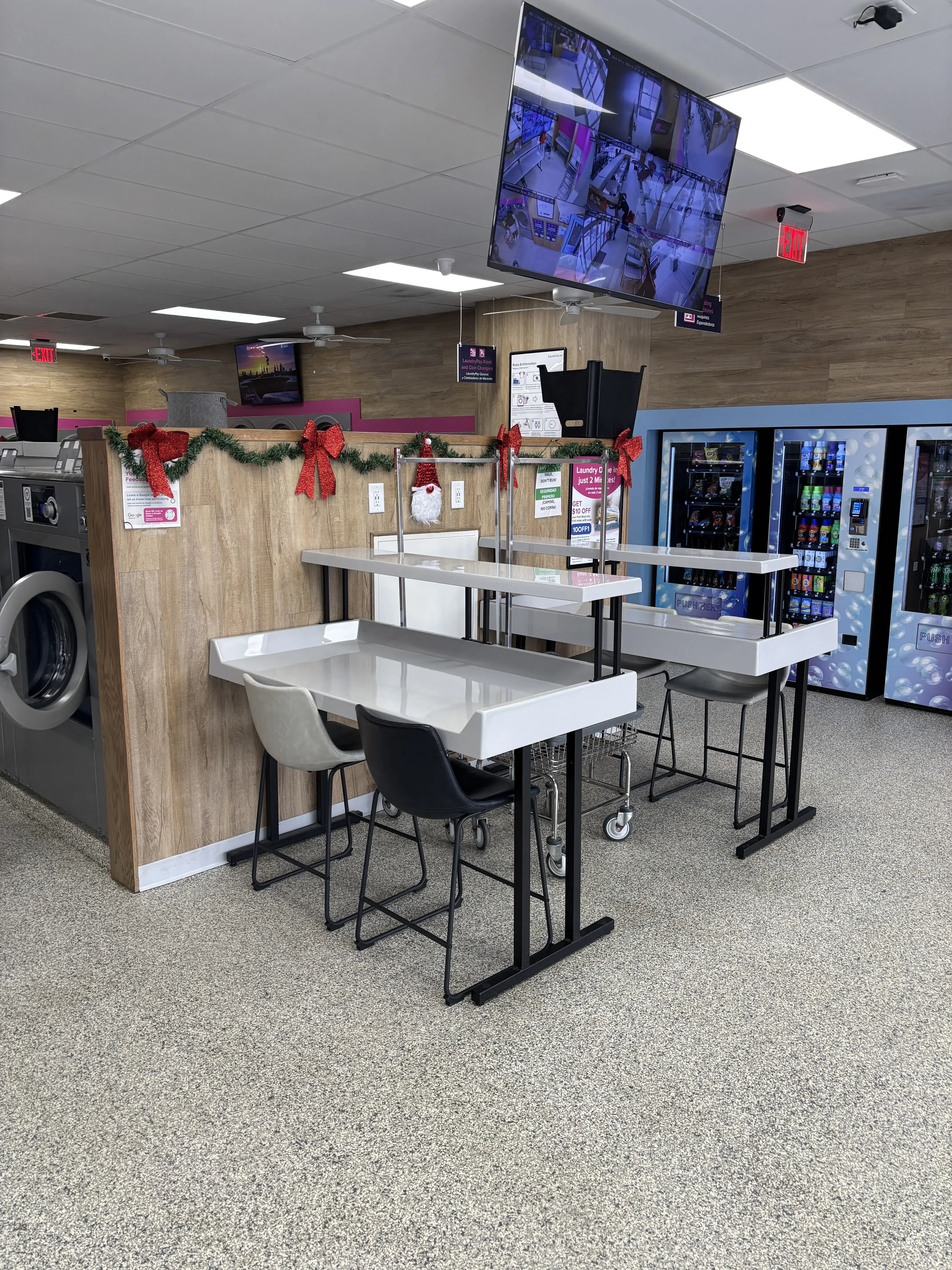 LaundroLab Laundromat thumbnail 1