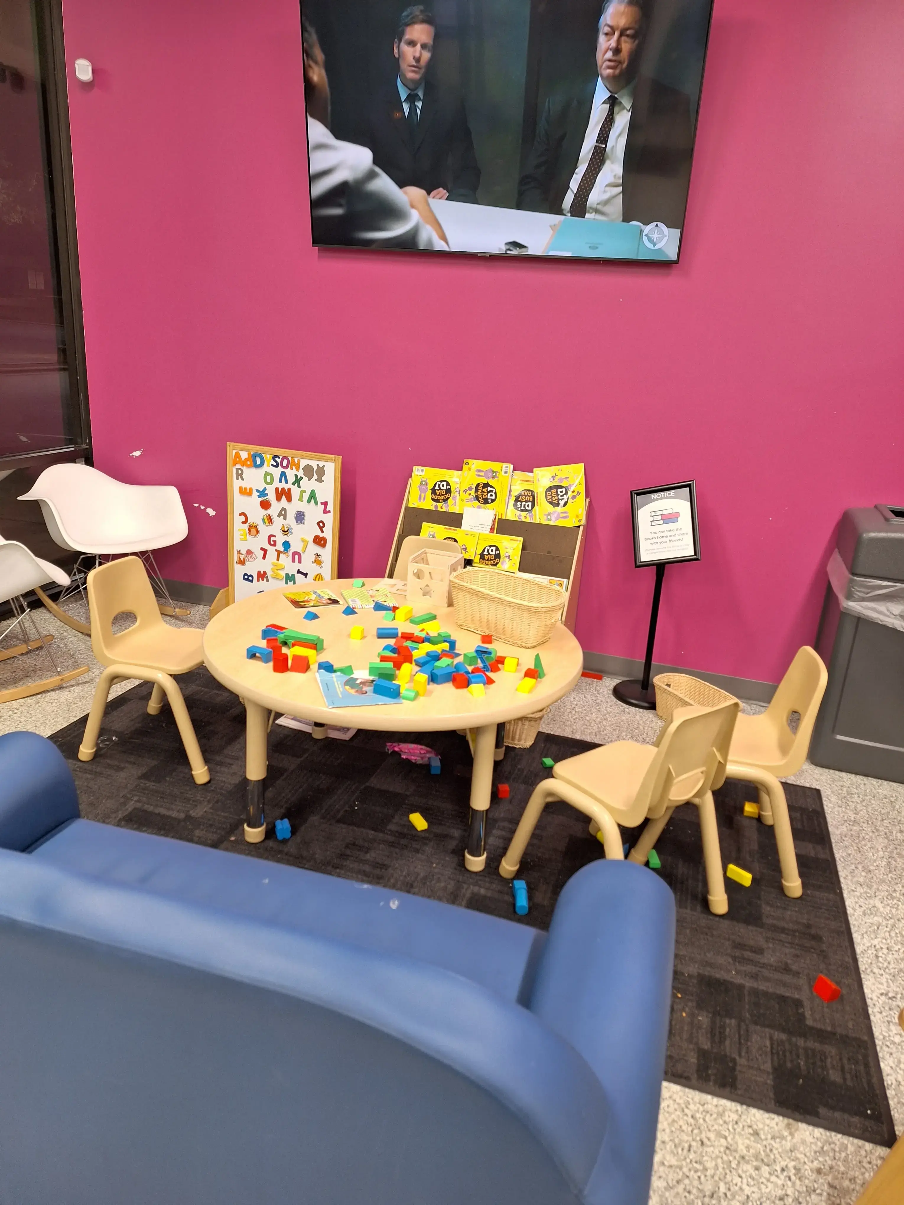 LaundroLab Laundromat - Image 16