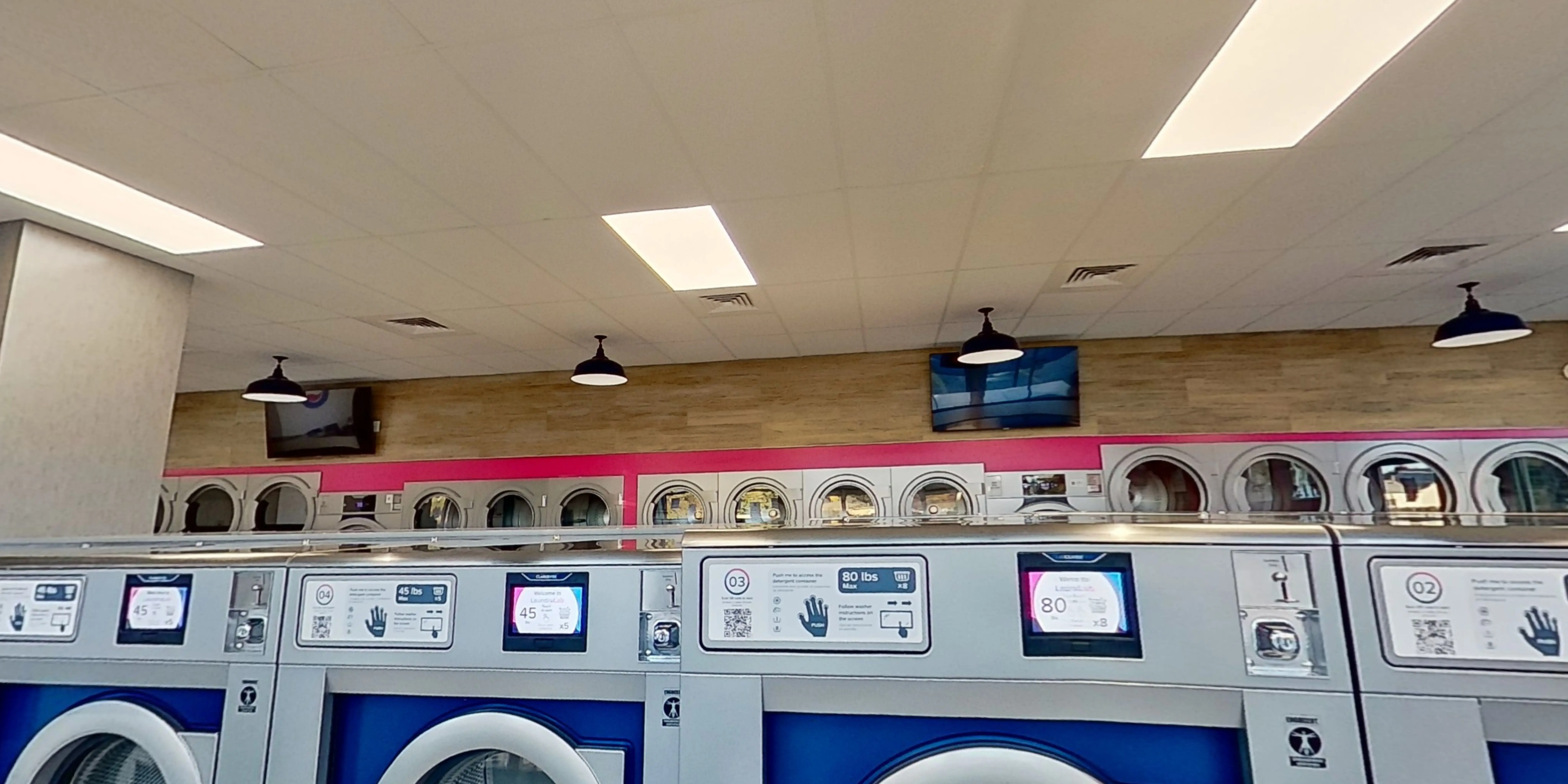 LaundroLab Laundromat thumbnail 13