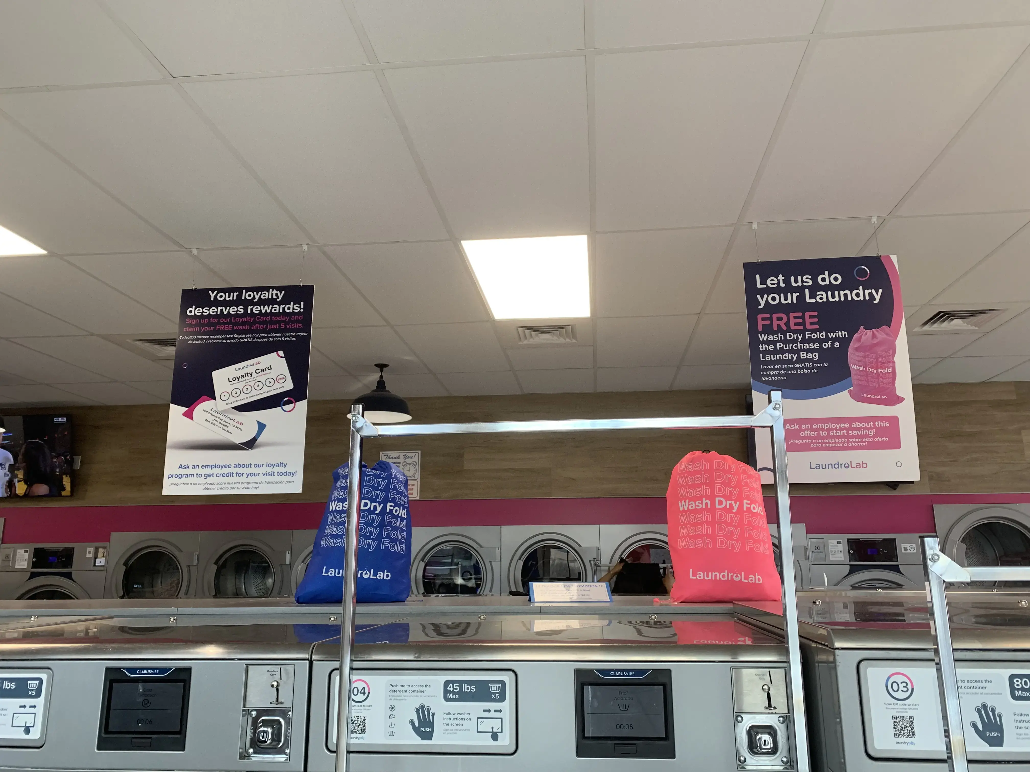 LaundroLab Laundromat - Image 18