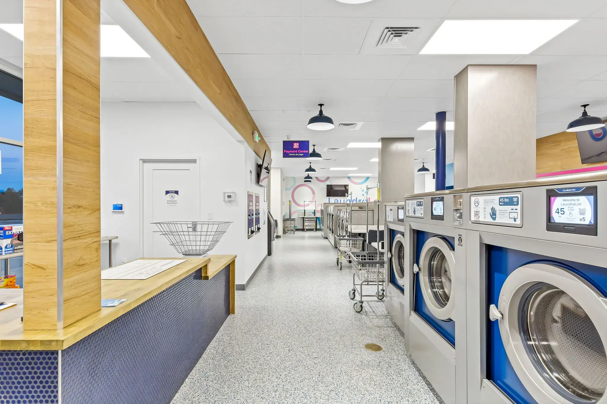 LaundroLab Laundromat thumbnail 2