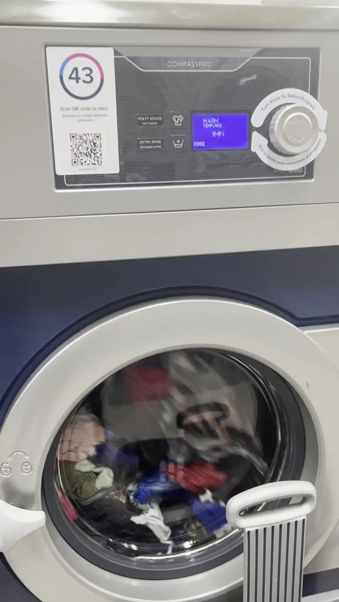 LaundroLab Laundromat thumbnail 8