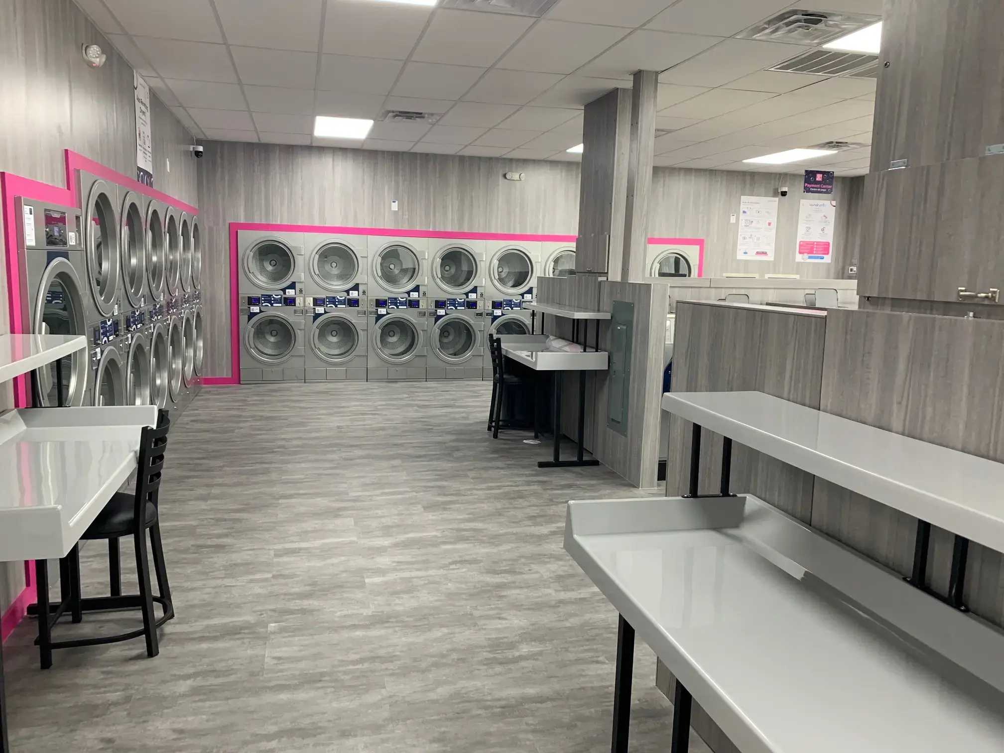 LaundroLab Laundromat - Image 19