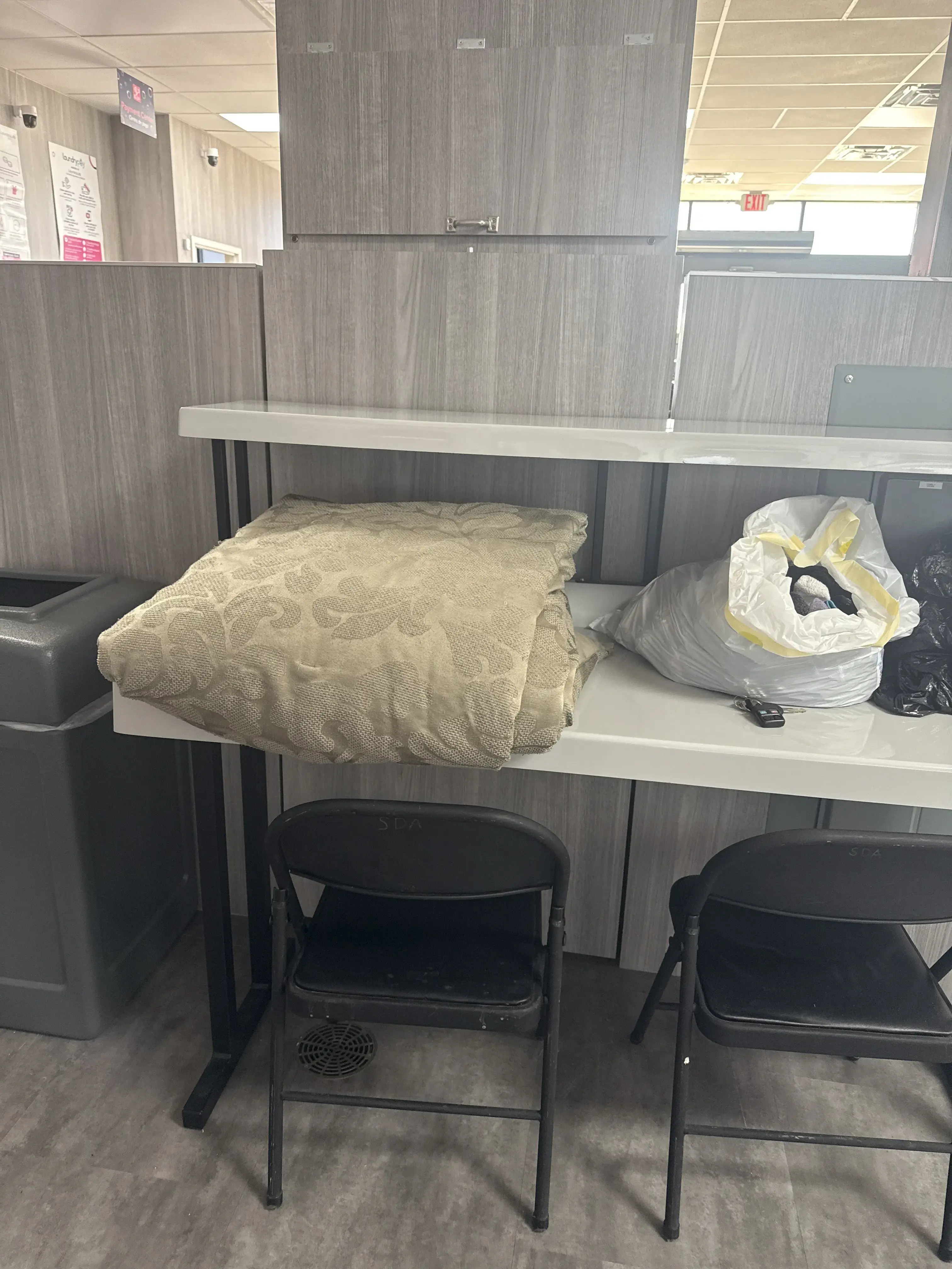 LaundroLab Laundromat thumbnail 10