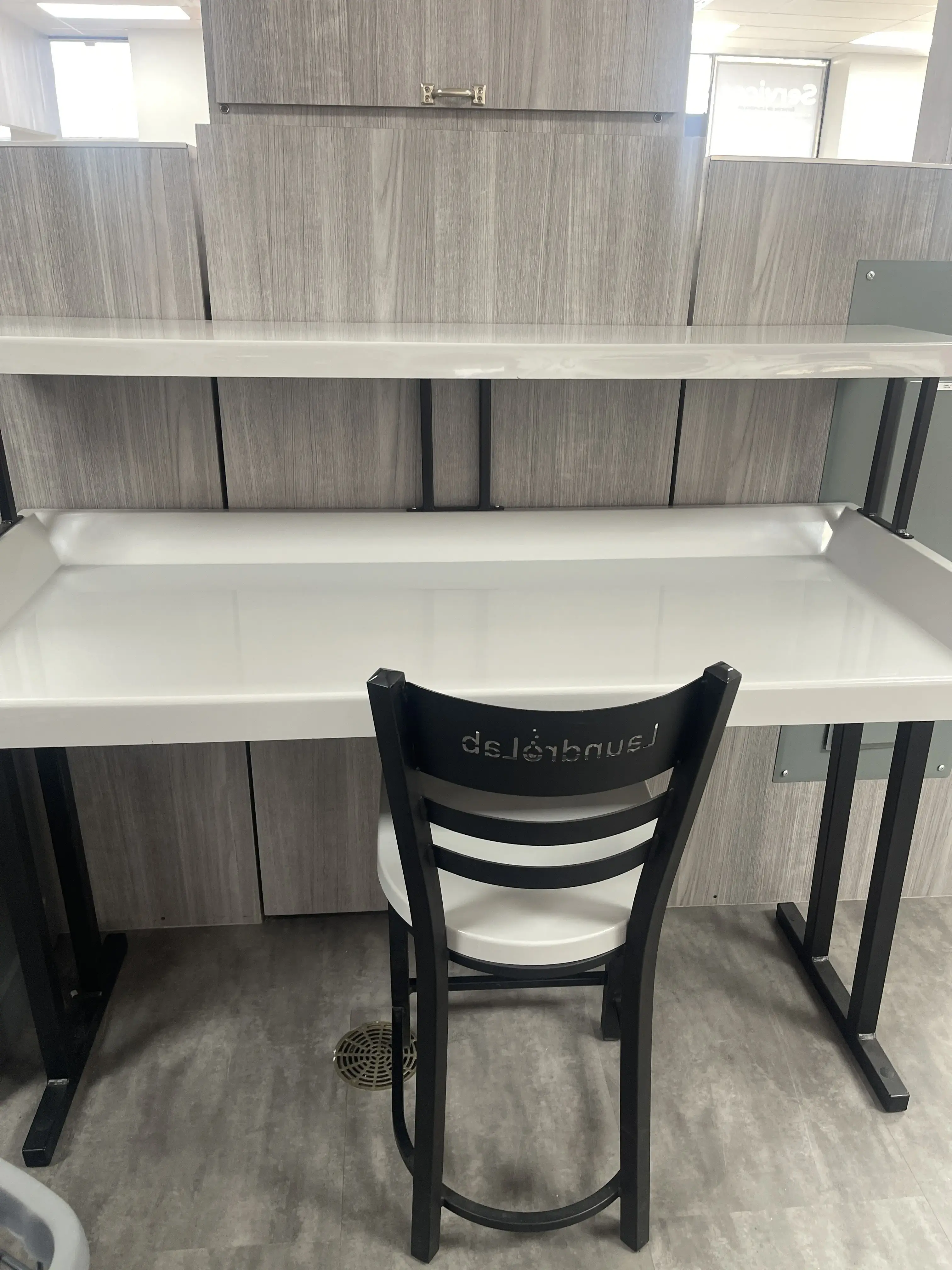 LaundroLab Laundromat thumbnail 6