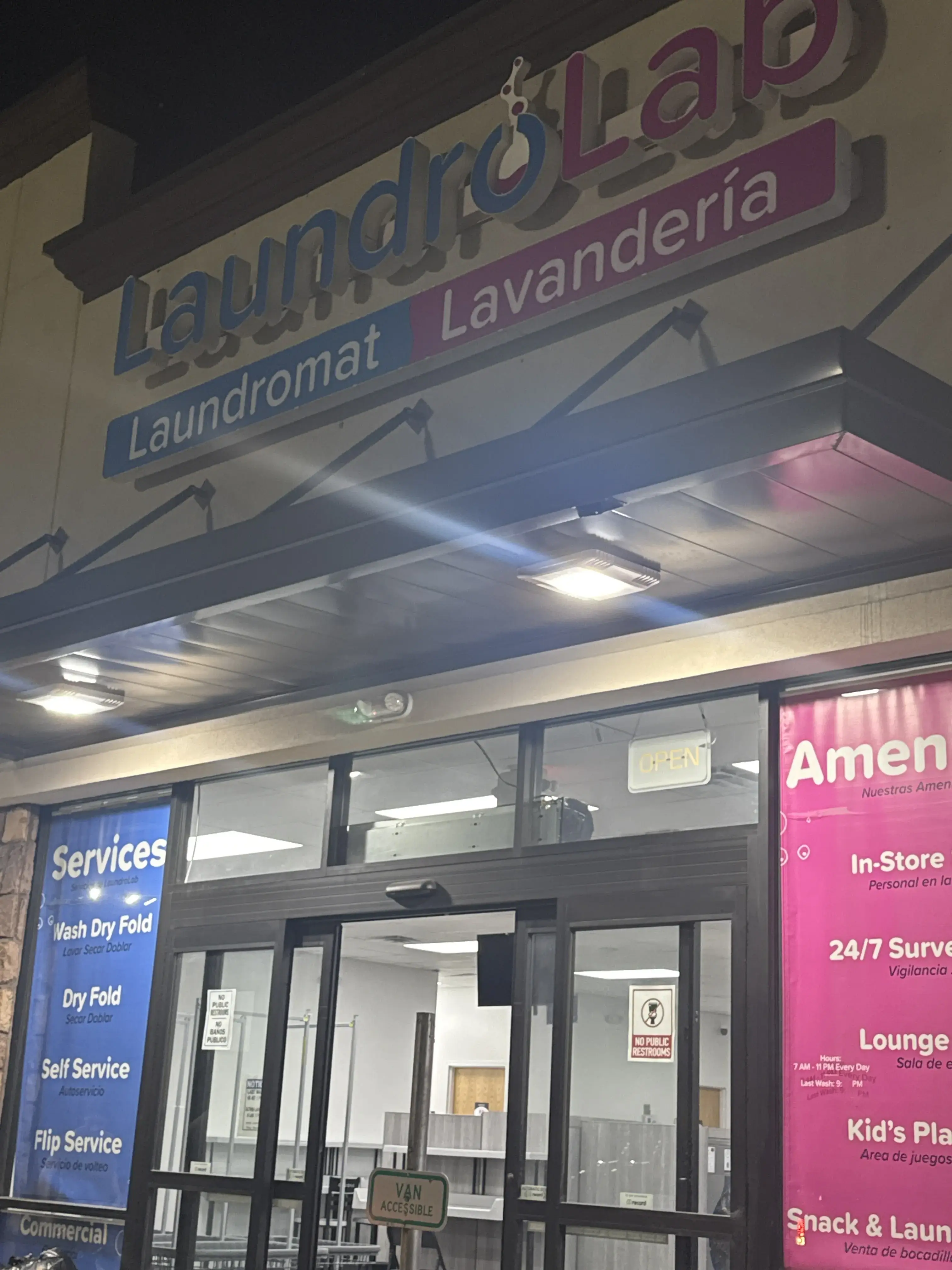 LaundroLab Laundromat thumbnail 14