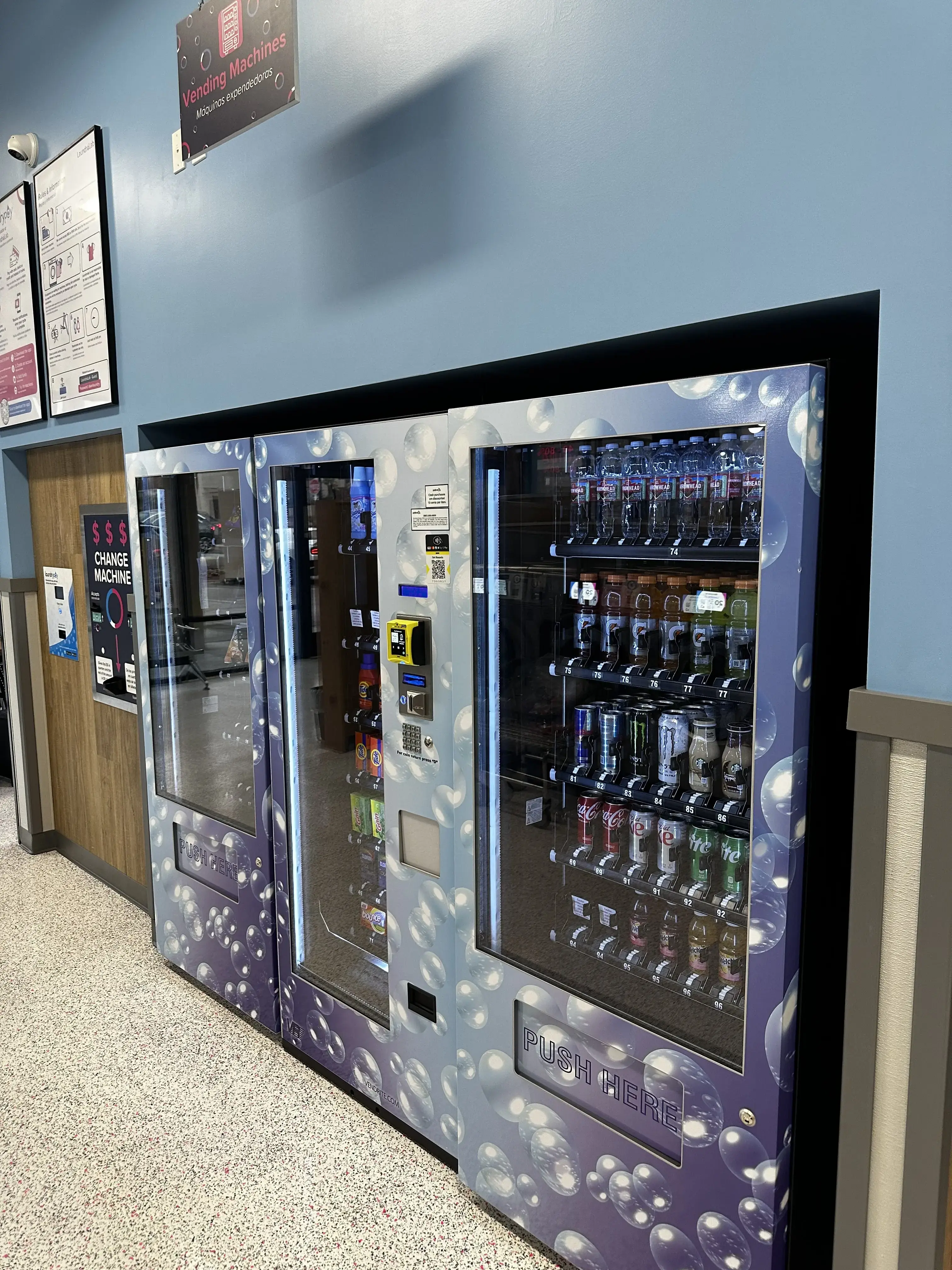 LaundroLab Laundromat - Image 12