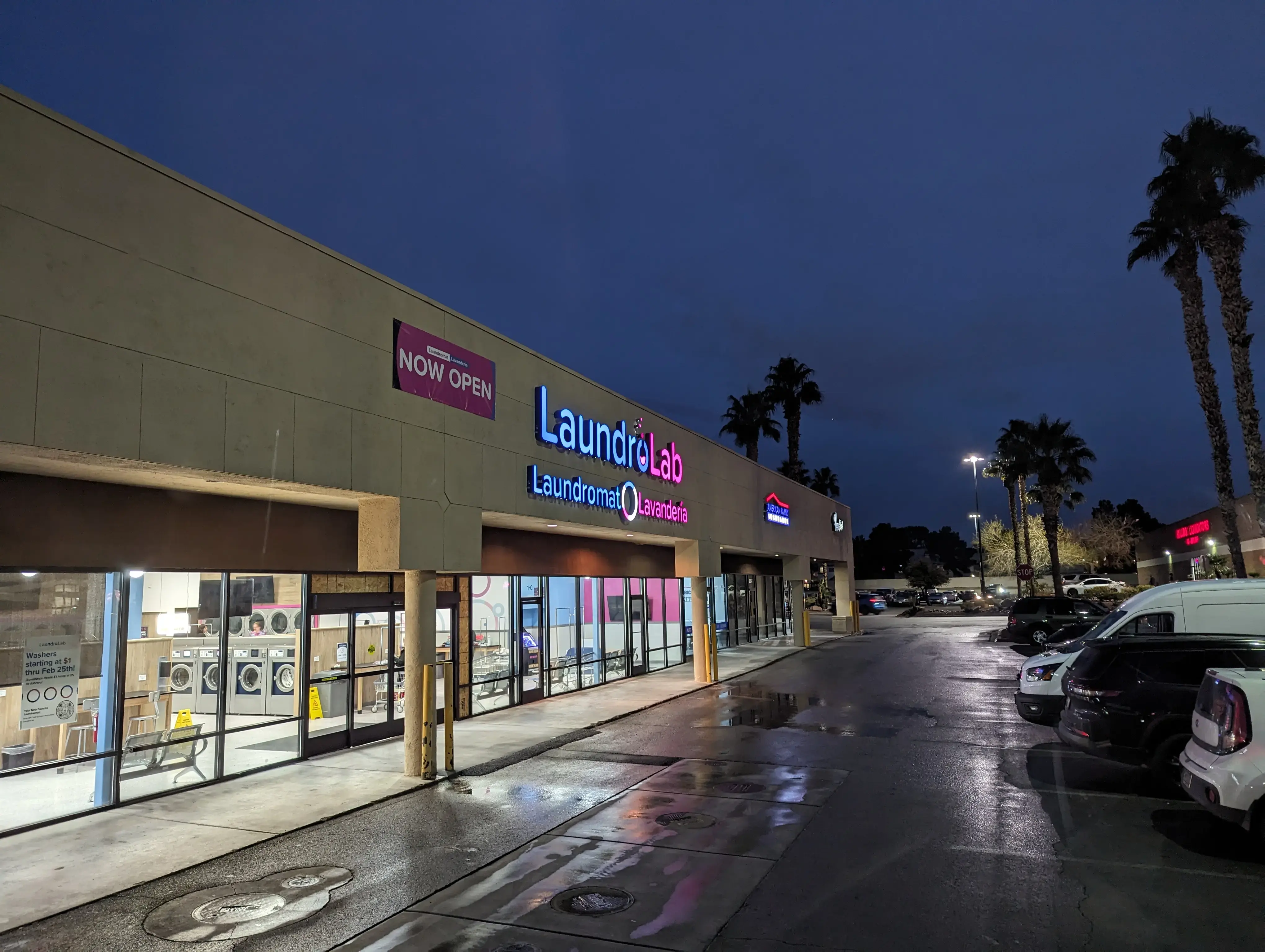 LaundroLab Laundromat - Image 16