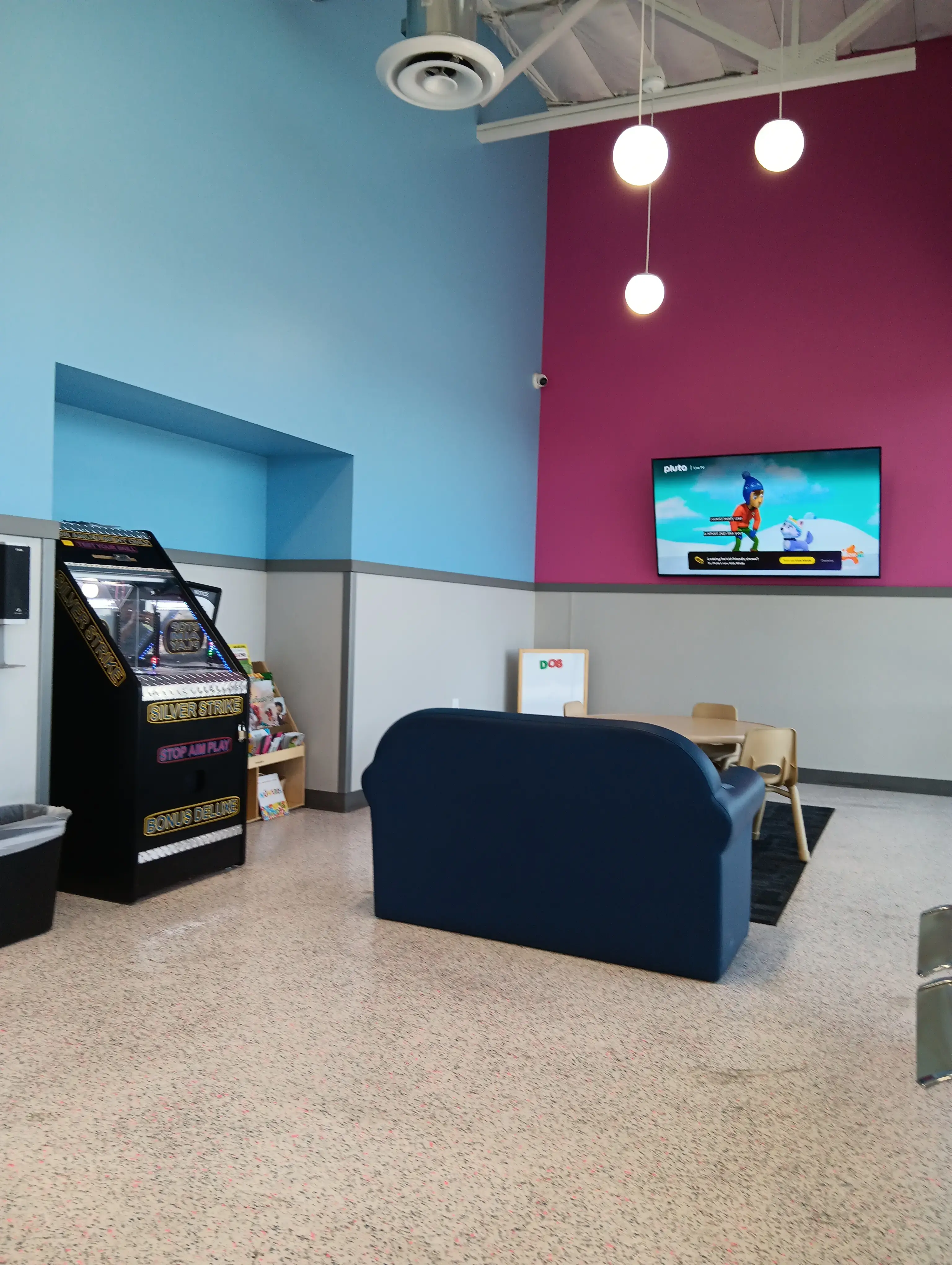 LaundroLab Laundromat thumbnail 6