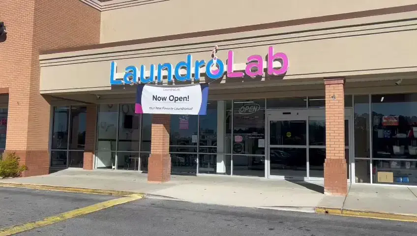 LaundroLab Laundromat thumbnail 2