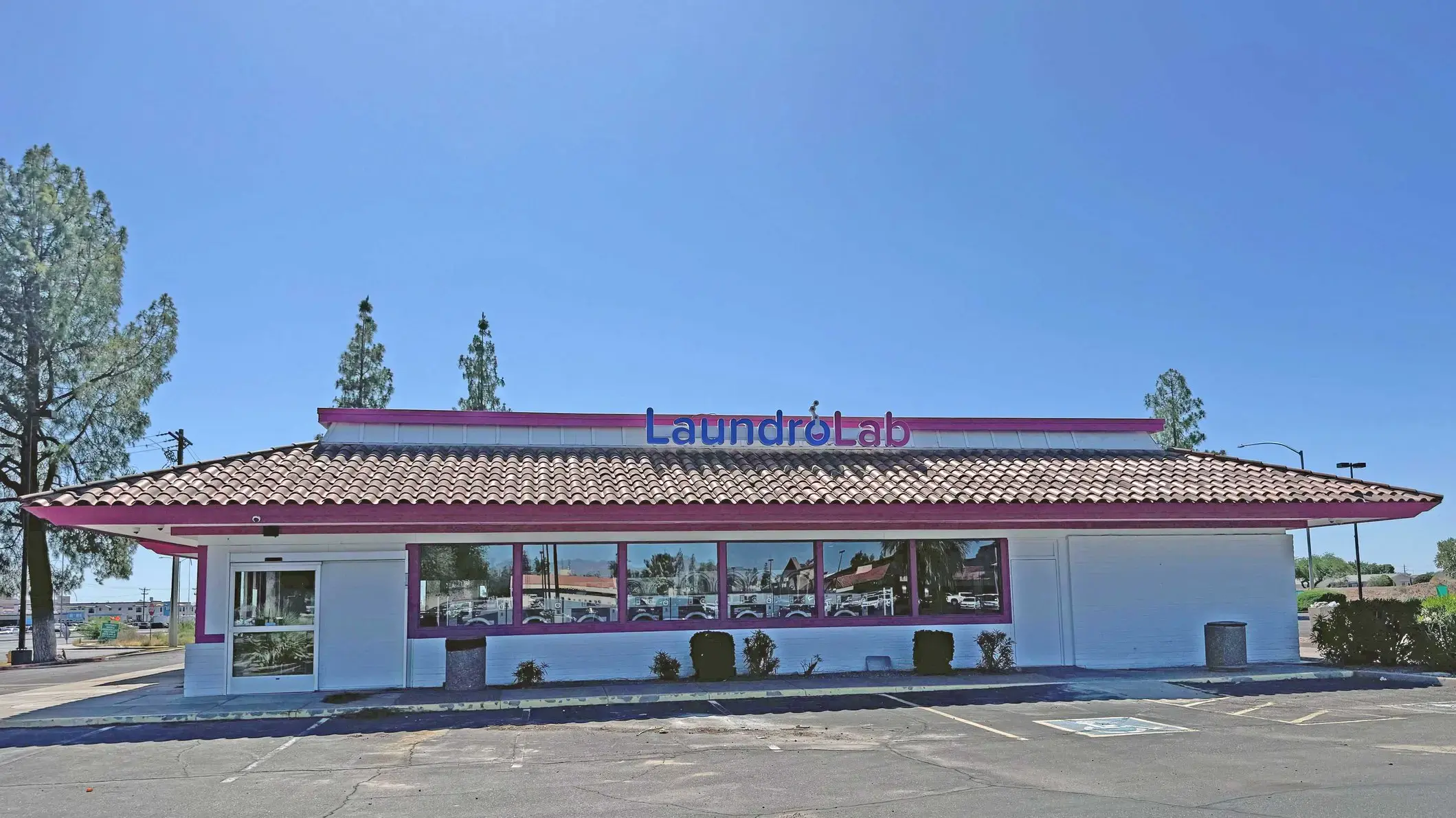 LaundroLab Laundromat location