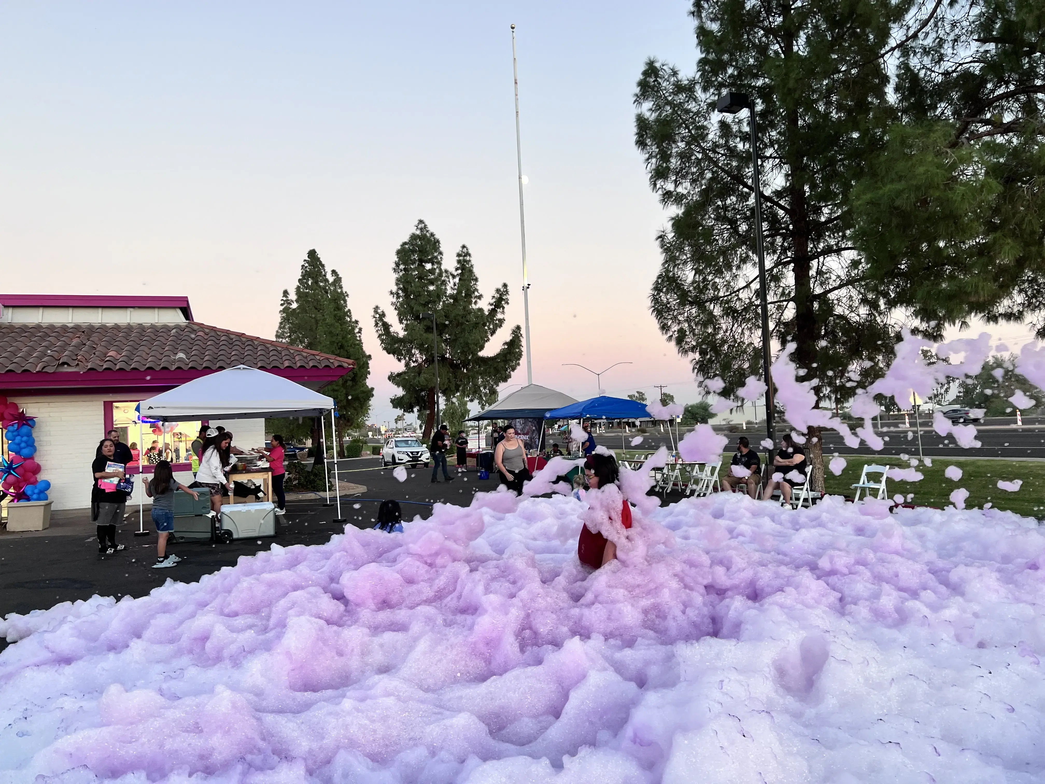 LaundroLab Laundromat - Image 20