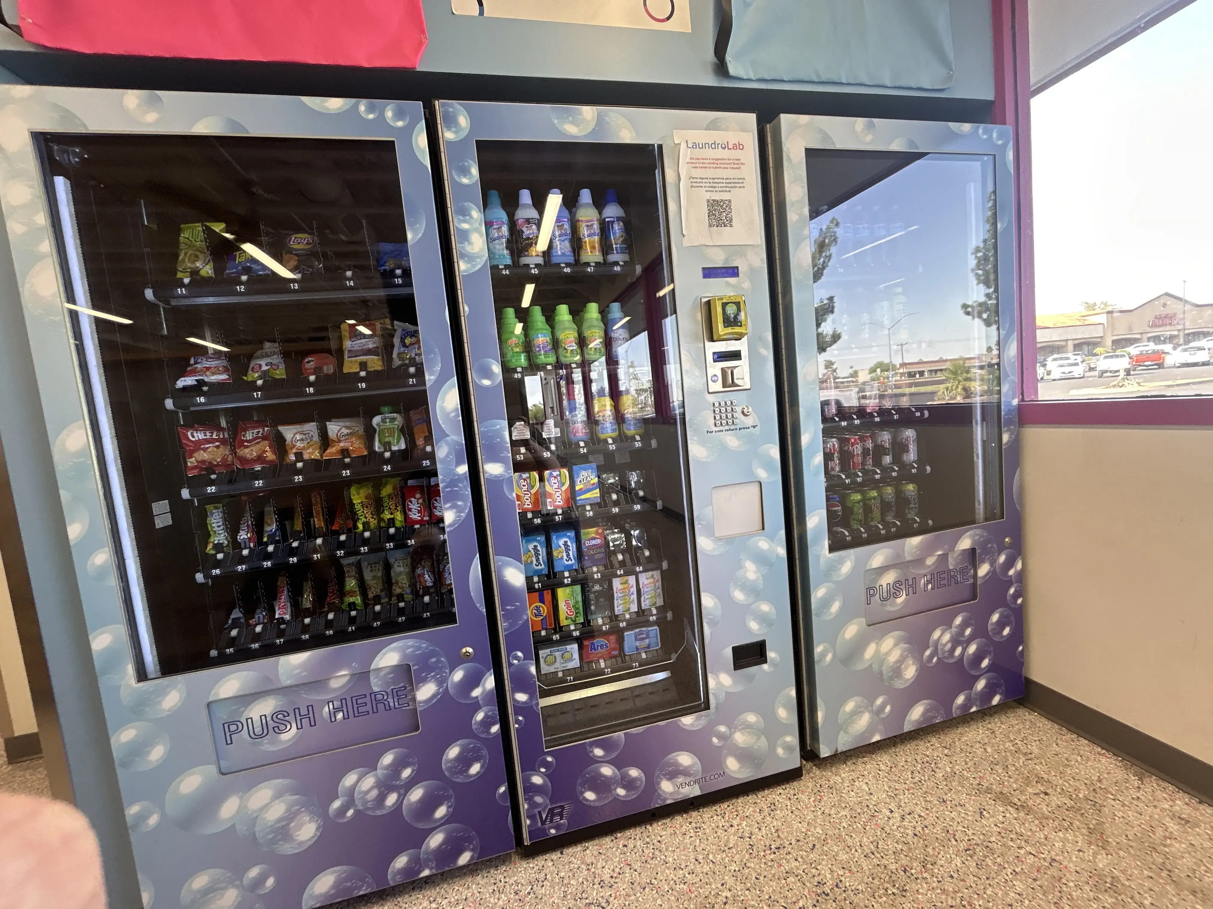 LaundroLab Laundromat - Image 7