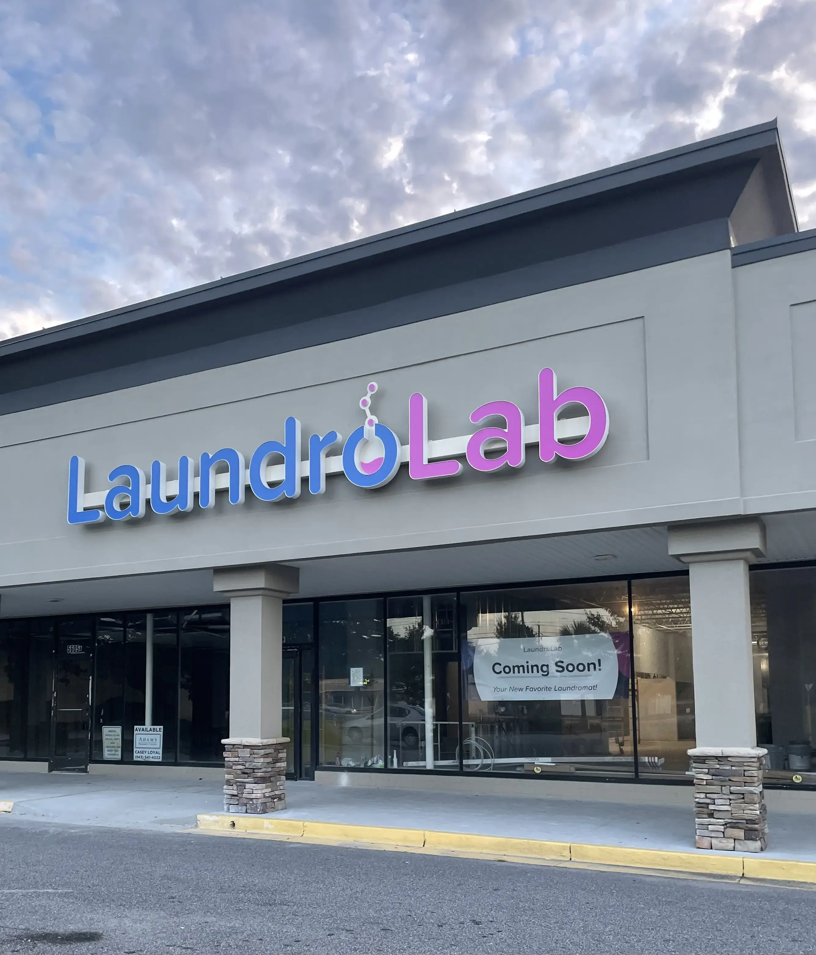 LaundroLab Laundromat thumbnail 4
