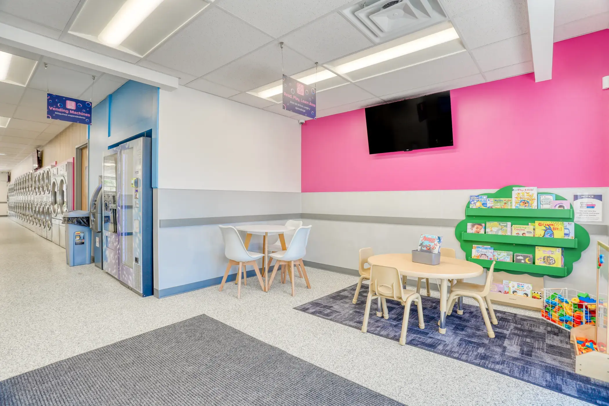 LaundroLab Laundromat - Image 5