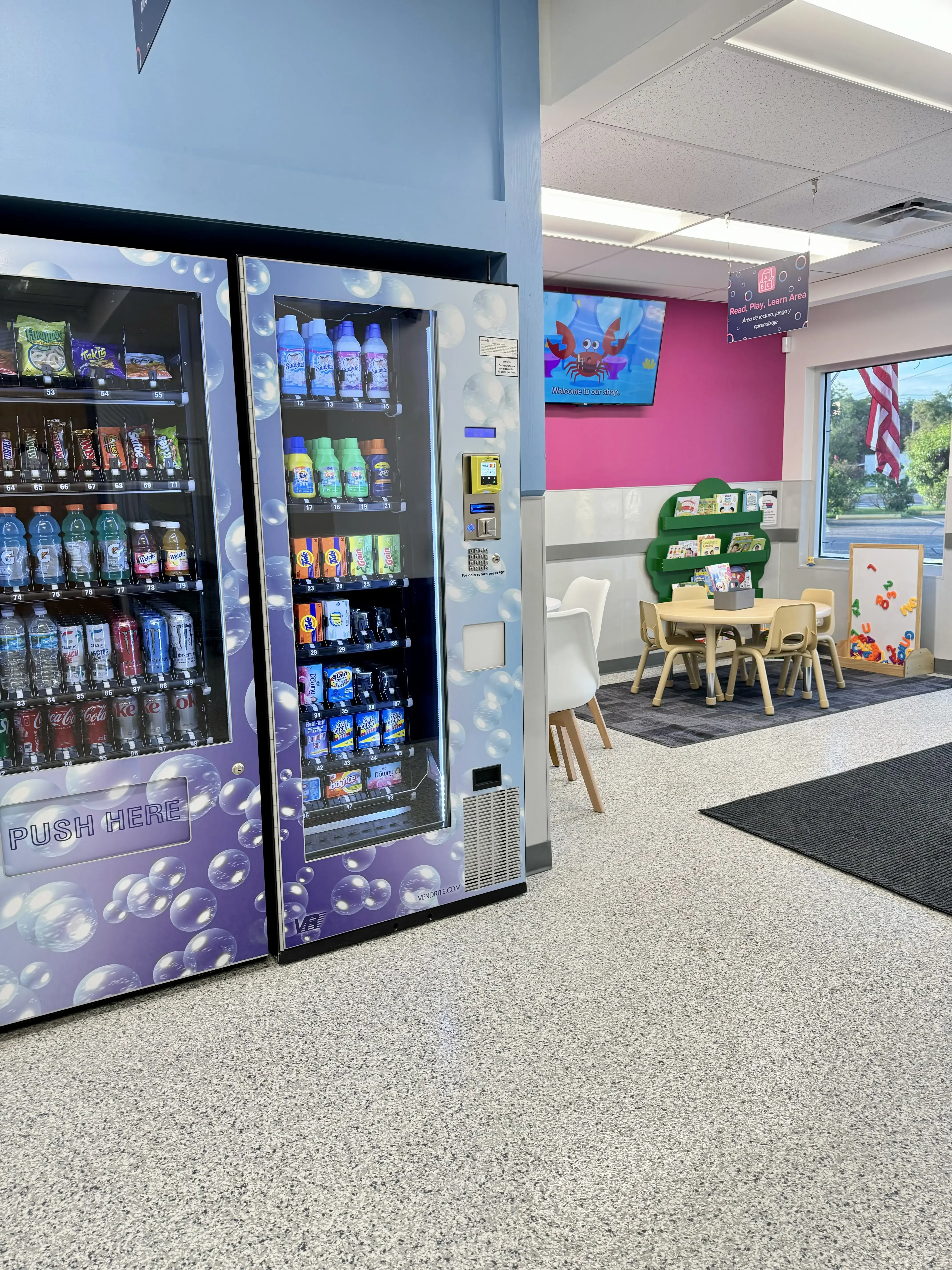 LaundroLab Laundromat - Image 12