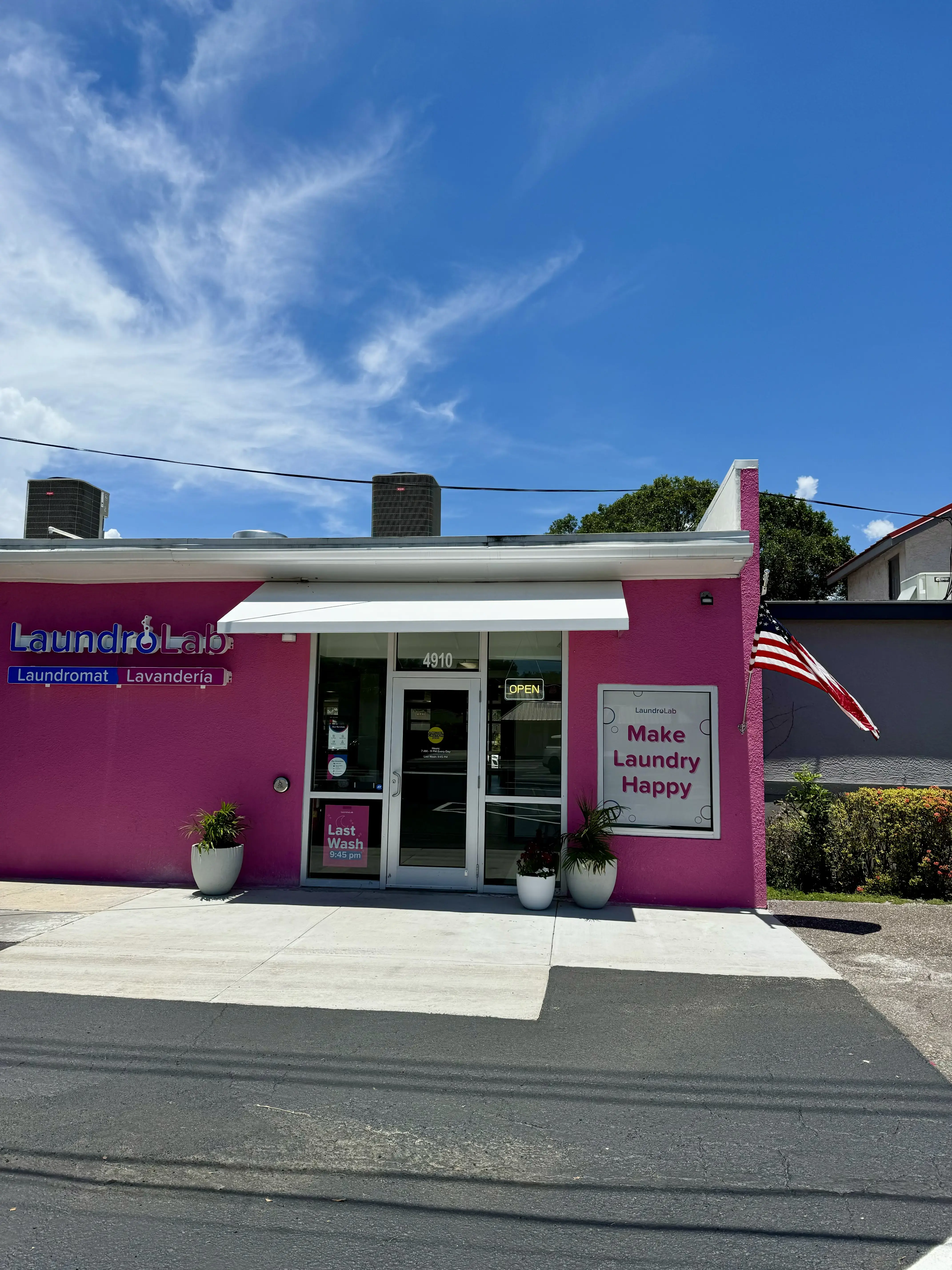 LaundroLab Laundromat location