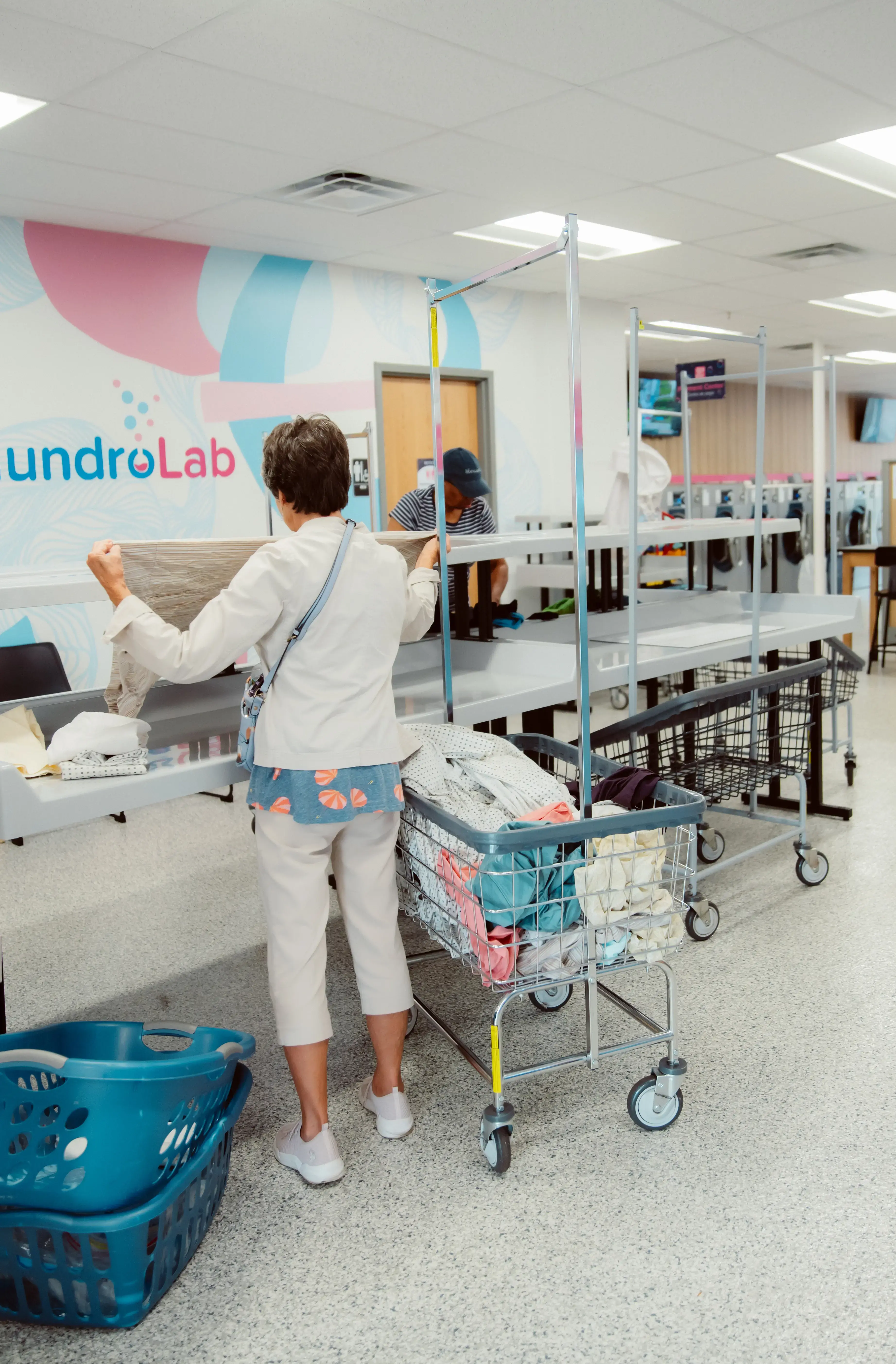 LaundroLab Laundromat thumbnail 7