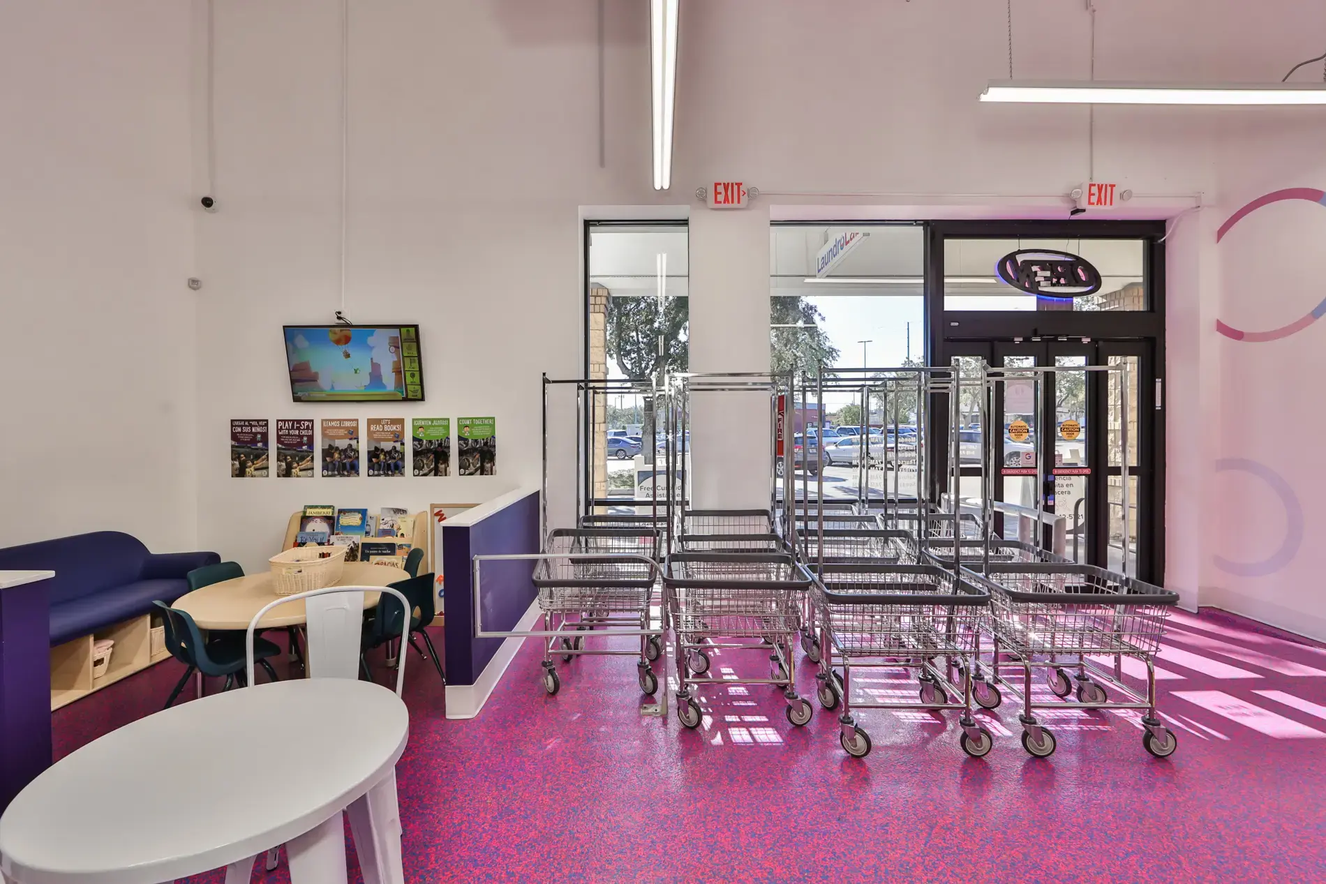 LaundroLab Laundromat thumbnail 12